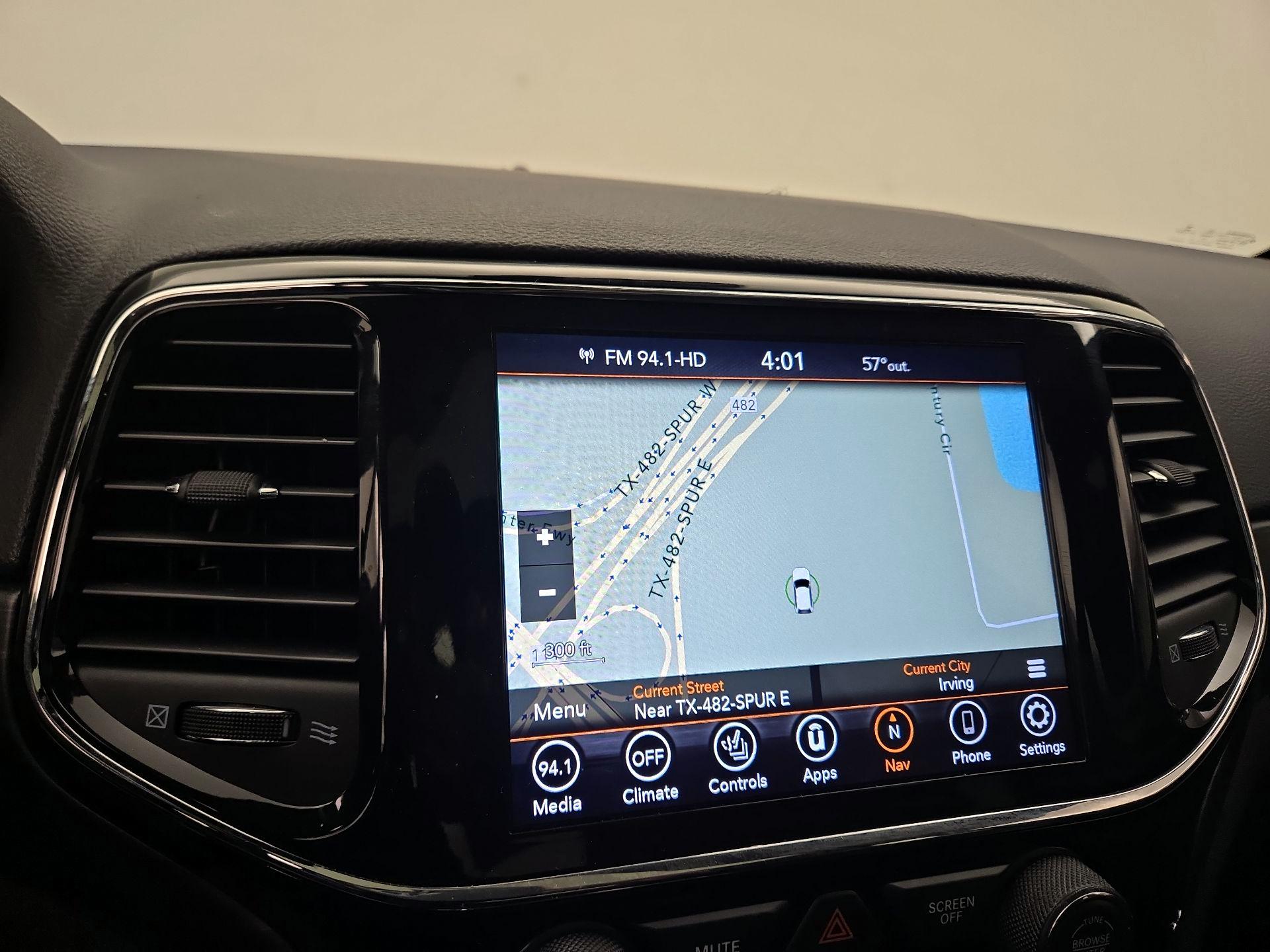 Thumbnail: 2021 Jeep Grand Cherokee - 14