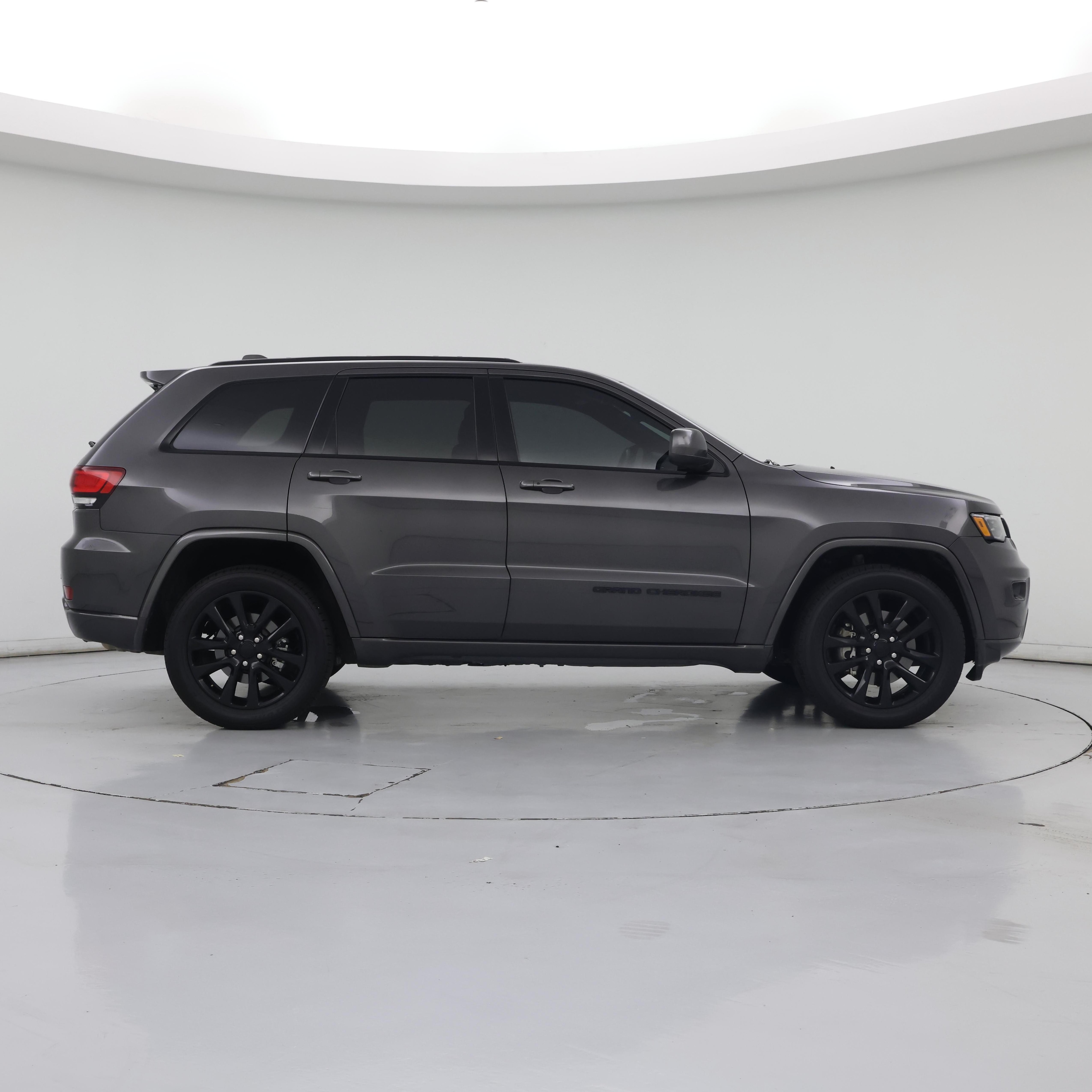 Thumbnail: 2021 Jeep Grand Cherokee - 7