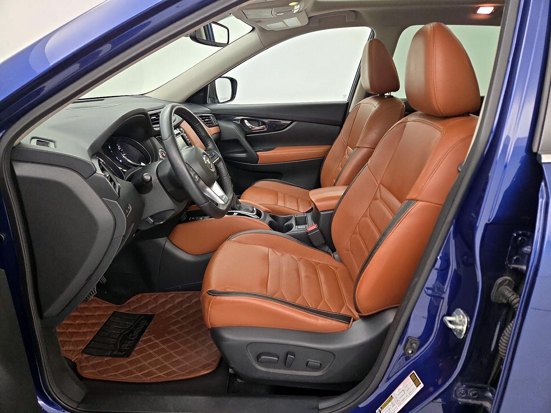 Thumbnail: 2019 Nissan Rogue - 11