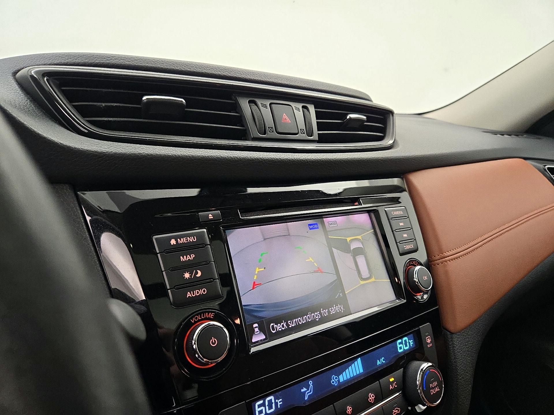 Thumbnail: 2019 Nissan Rogue - 15