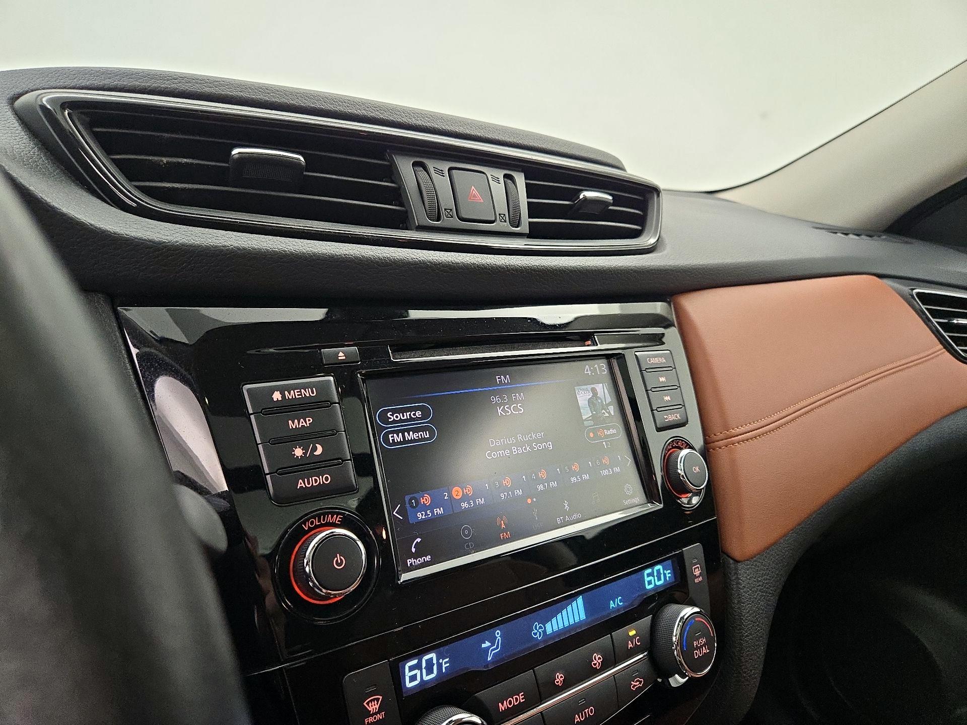 Thumbnail: 2019 Nissan Rogue - 16