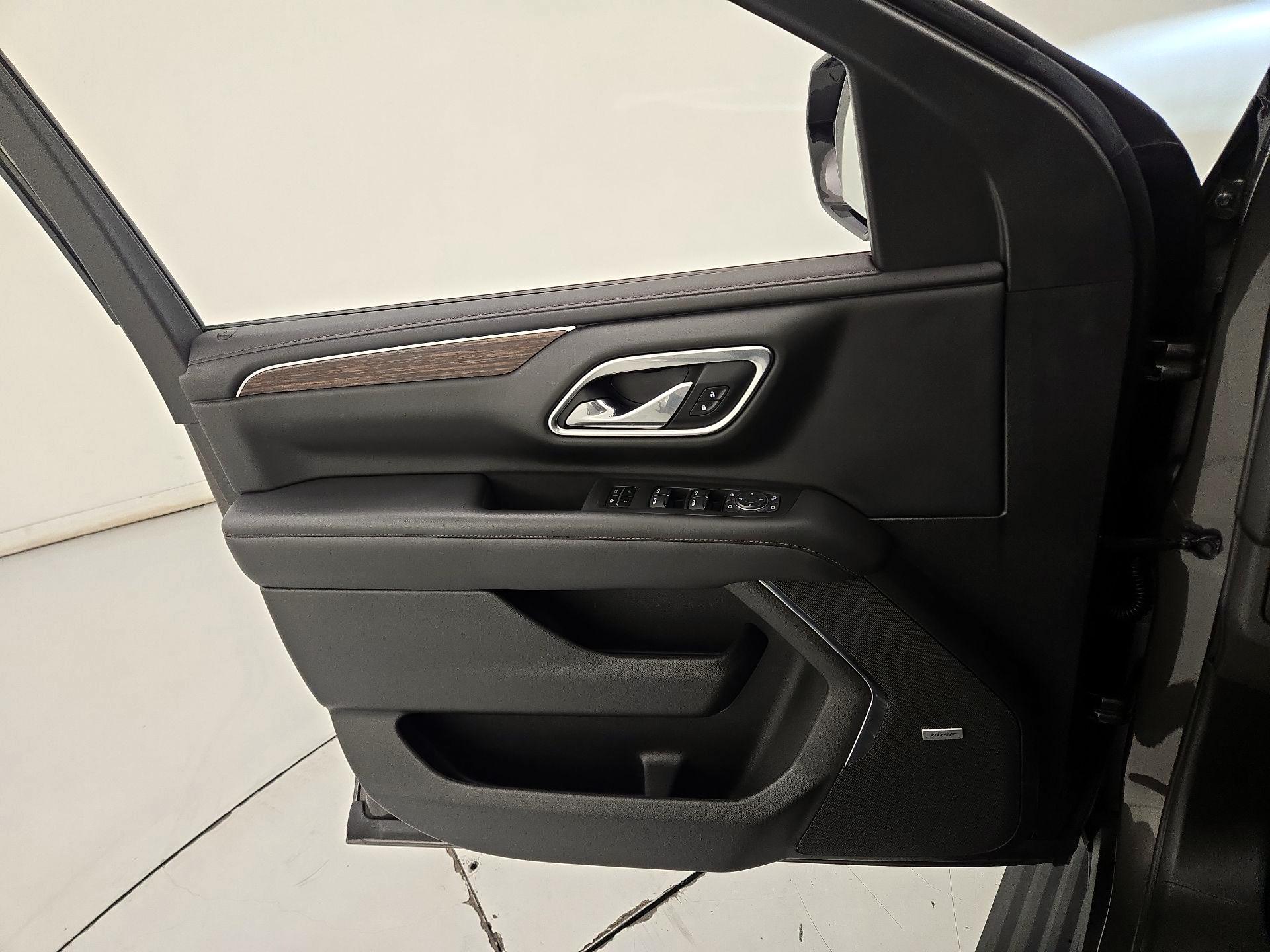 Thumbnail: 2021 Chevrolet Tahoe - 12
