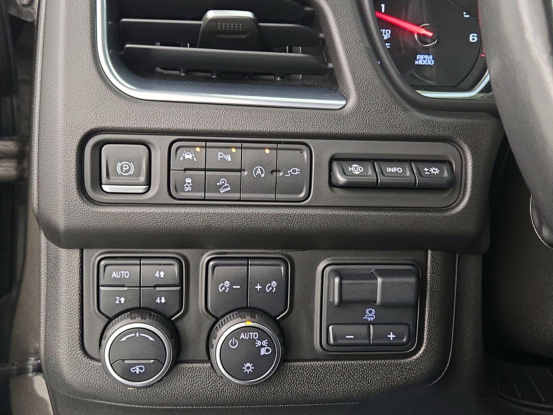 Thumbnail: 2021 Chevrolet Tahoe - 13