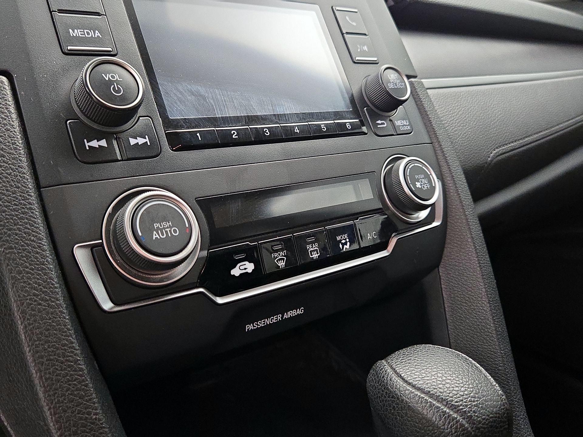 Thumbnail: 2016 Honda Civic - 16