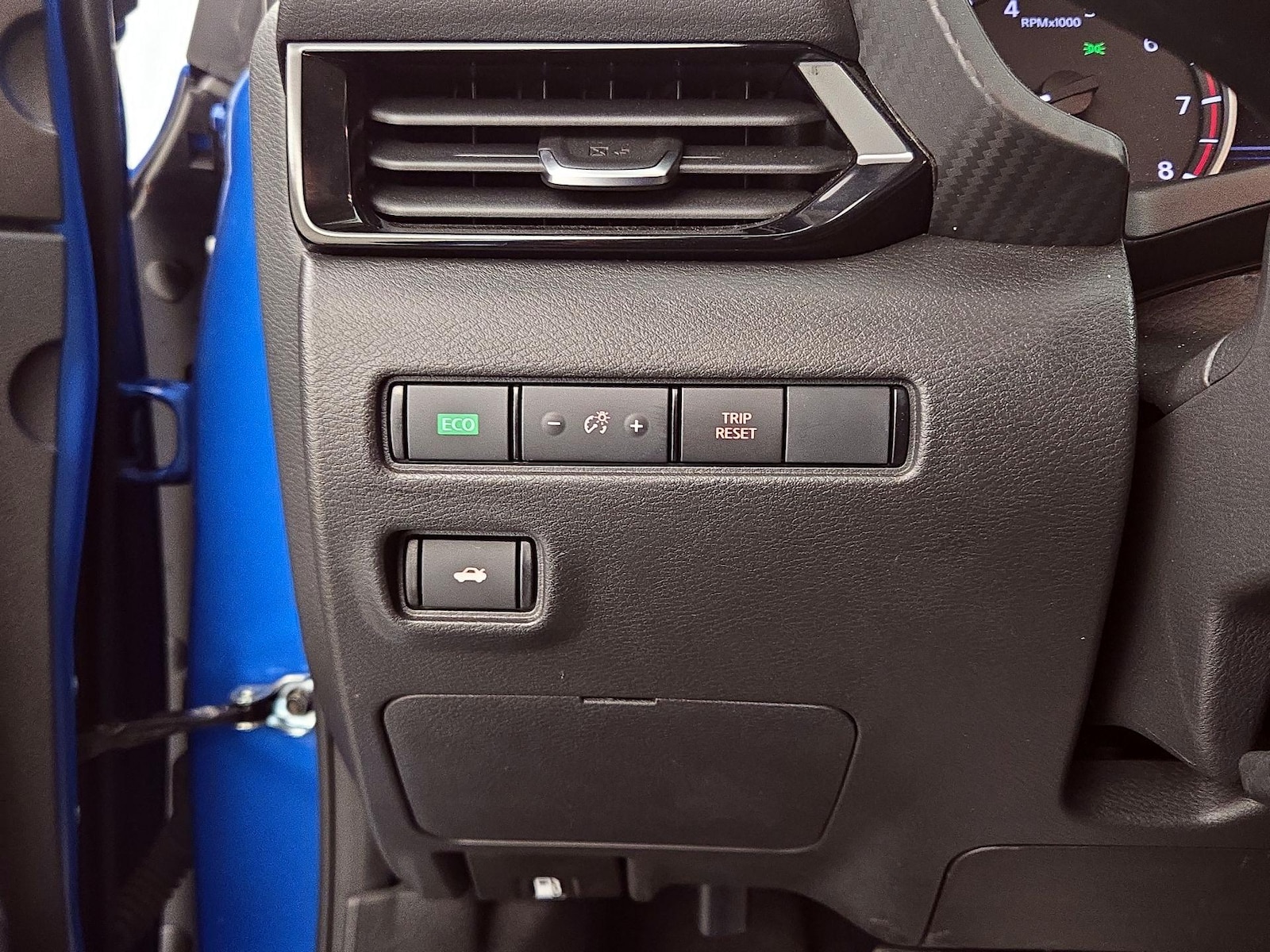 2025 Nissan Sentra SV - Photo 14