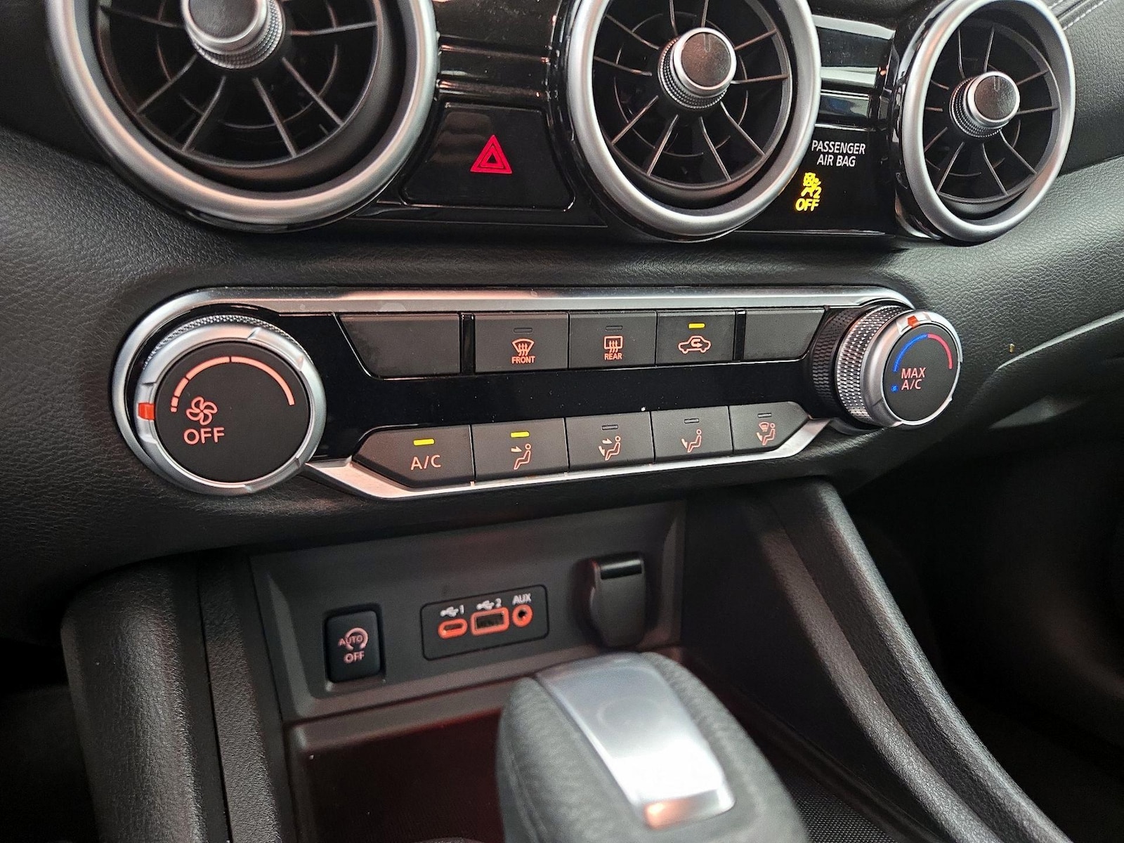 2025 Nissan Sentra SV - Photo 17