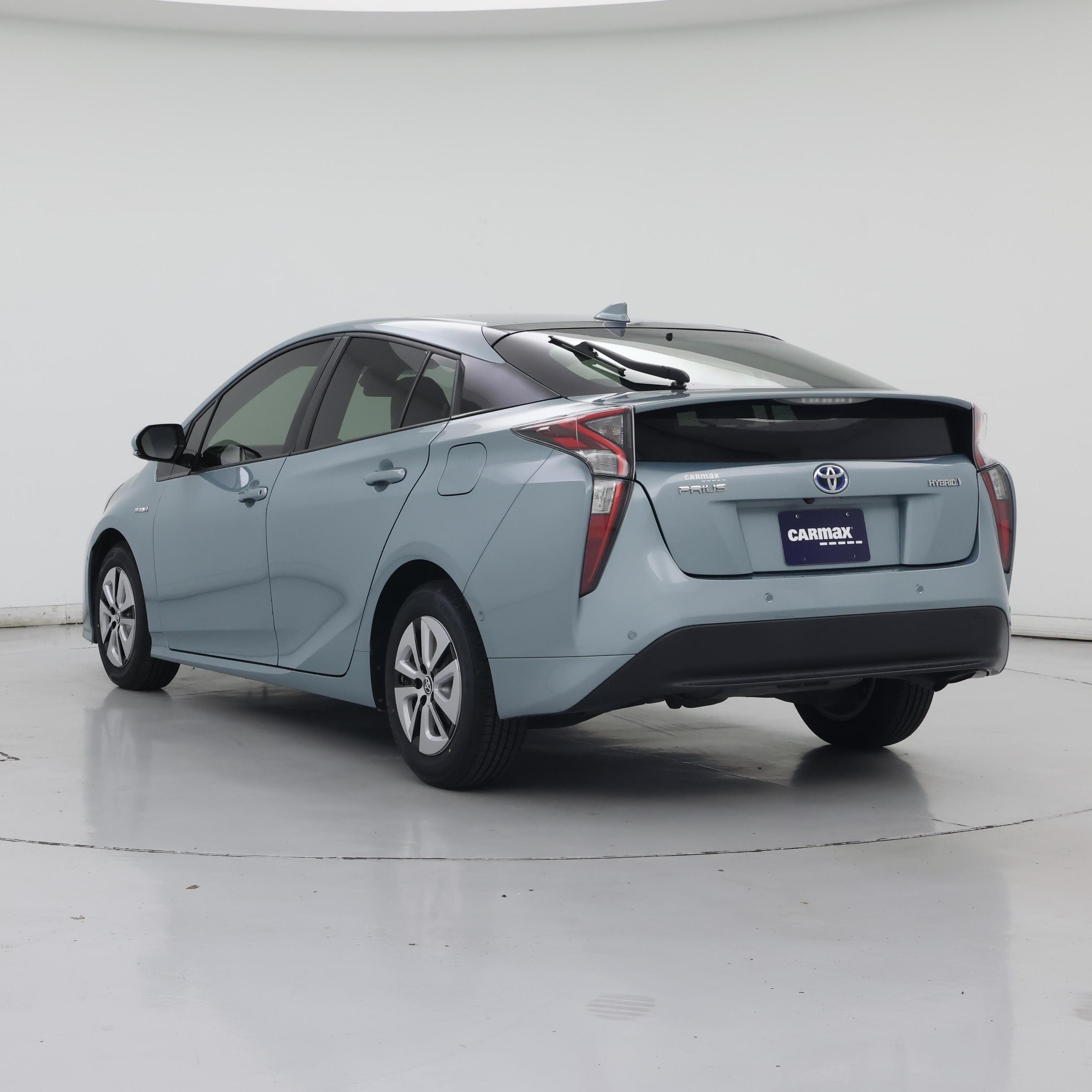 Thumbnail: 2018 Toyota Prius - 2