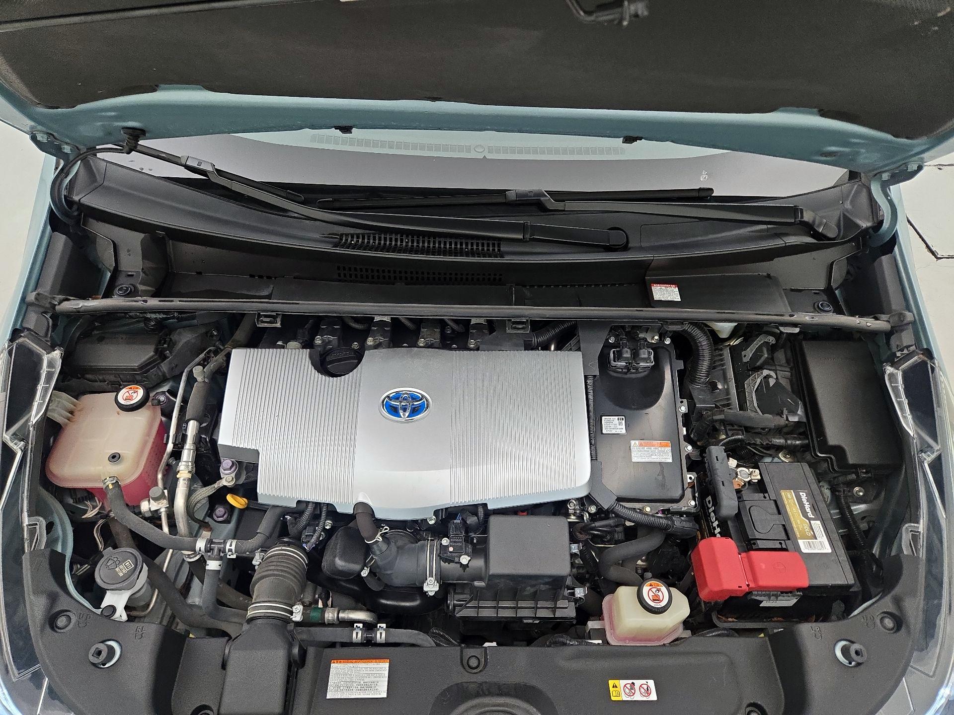 Thumbnail: 2018 Toyota Prius - 20