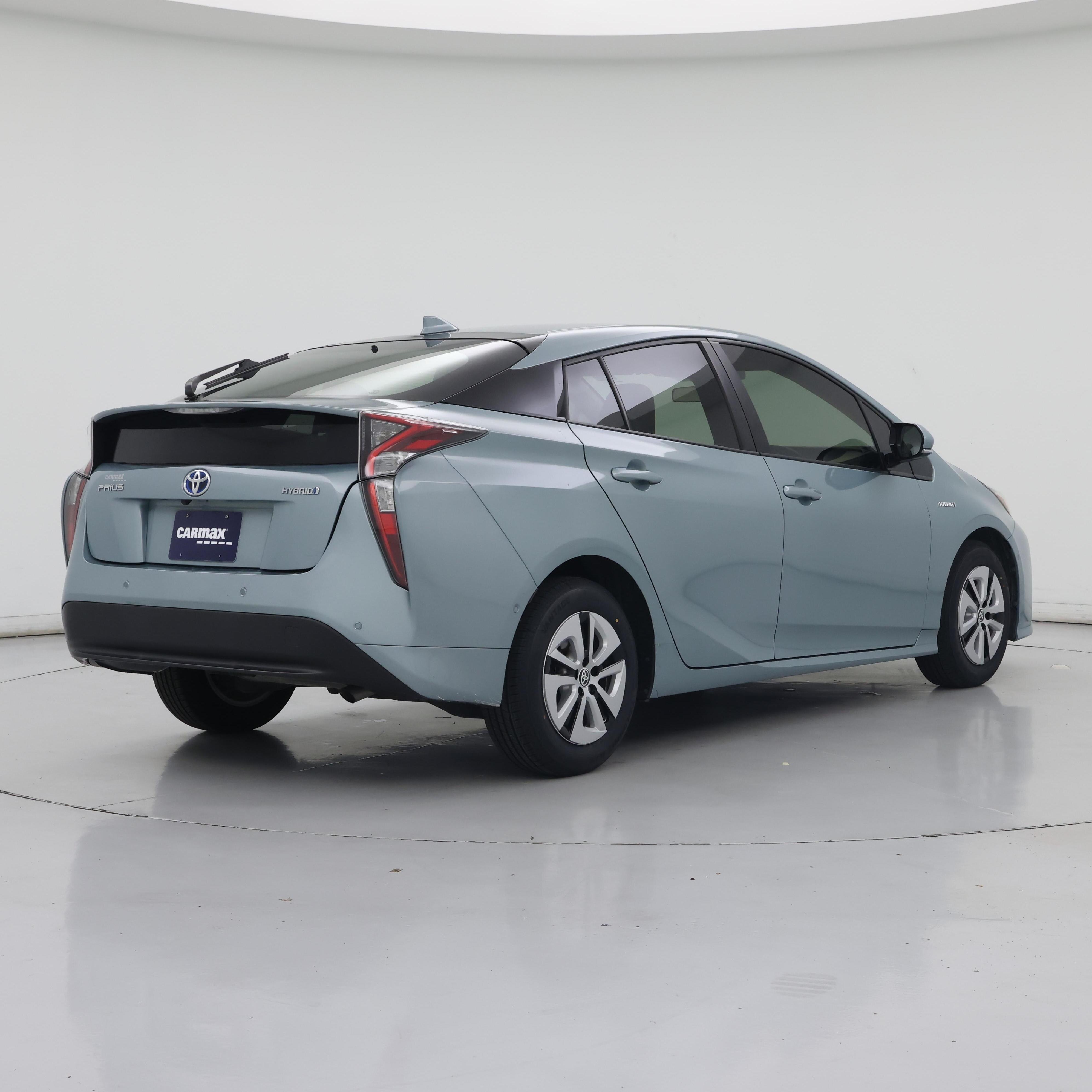 Thumbnail: 2018 Toyota Prius - 8