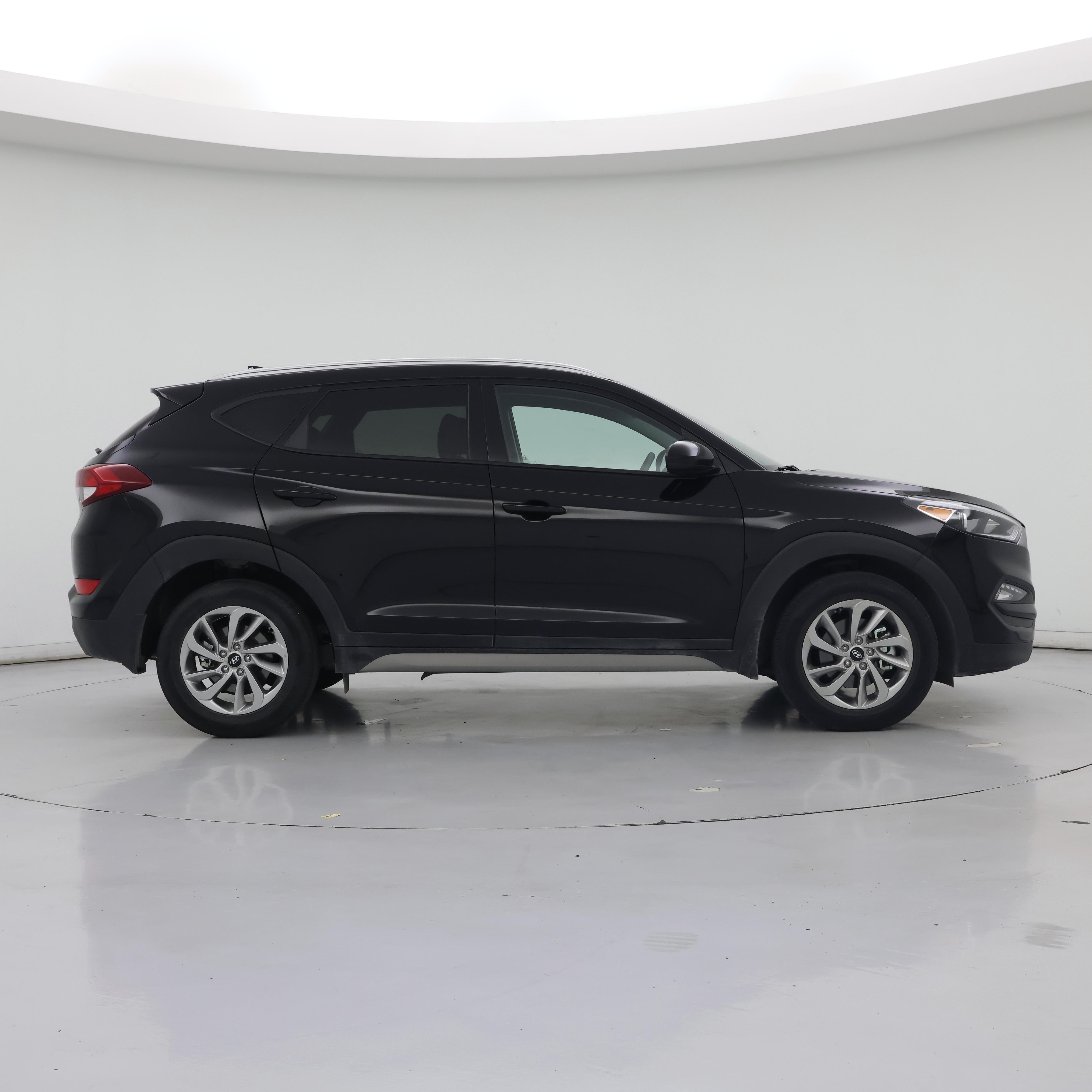 Thumbnail: 2018 Hyundai Tucson - 7