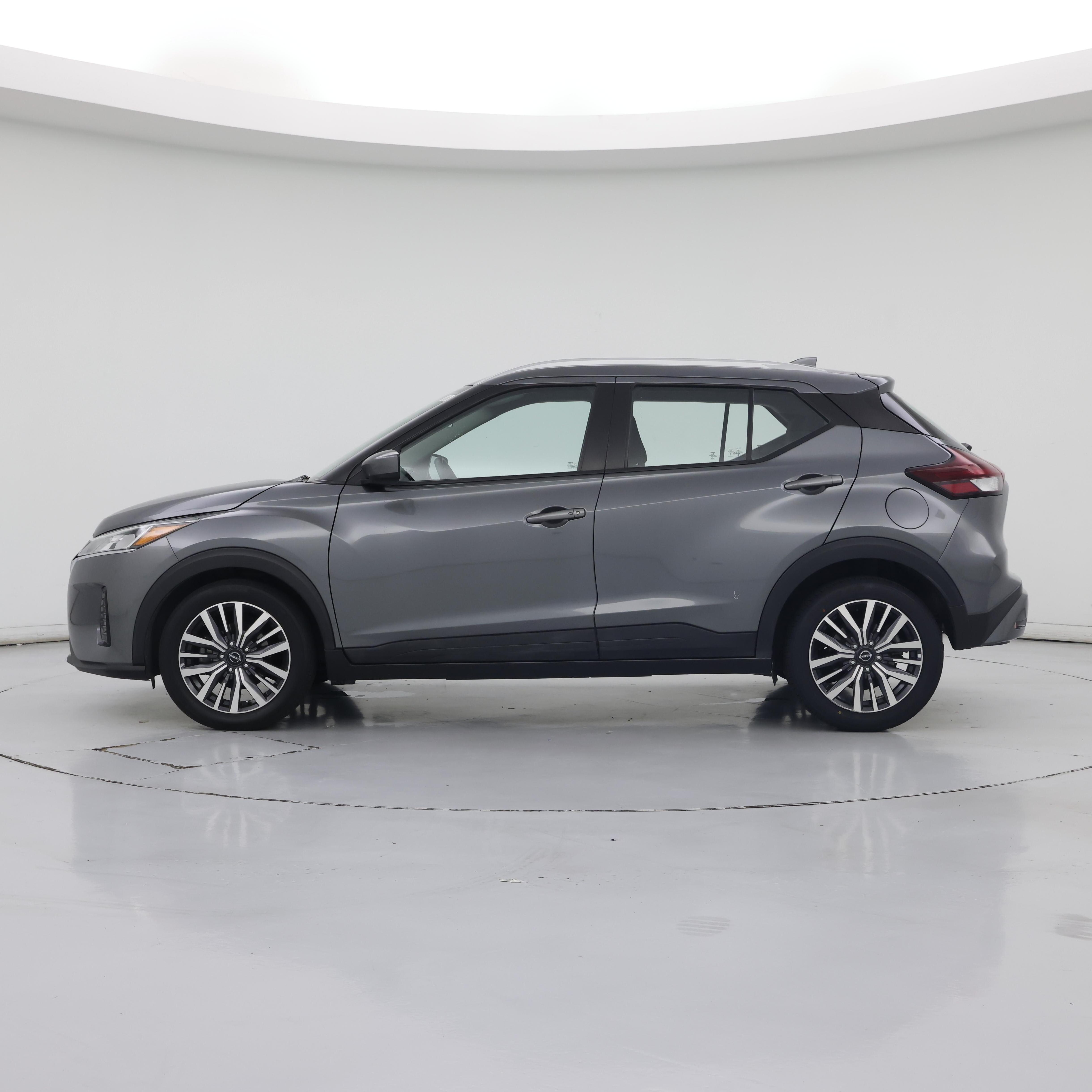 Thumbnail: 2022 Nissan Kicks - 3