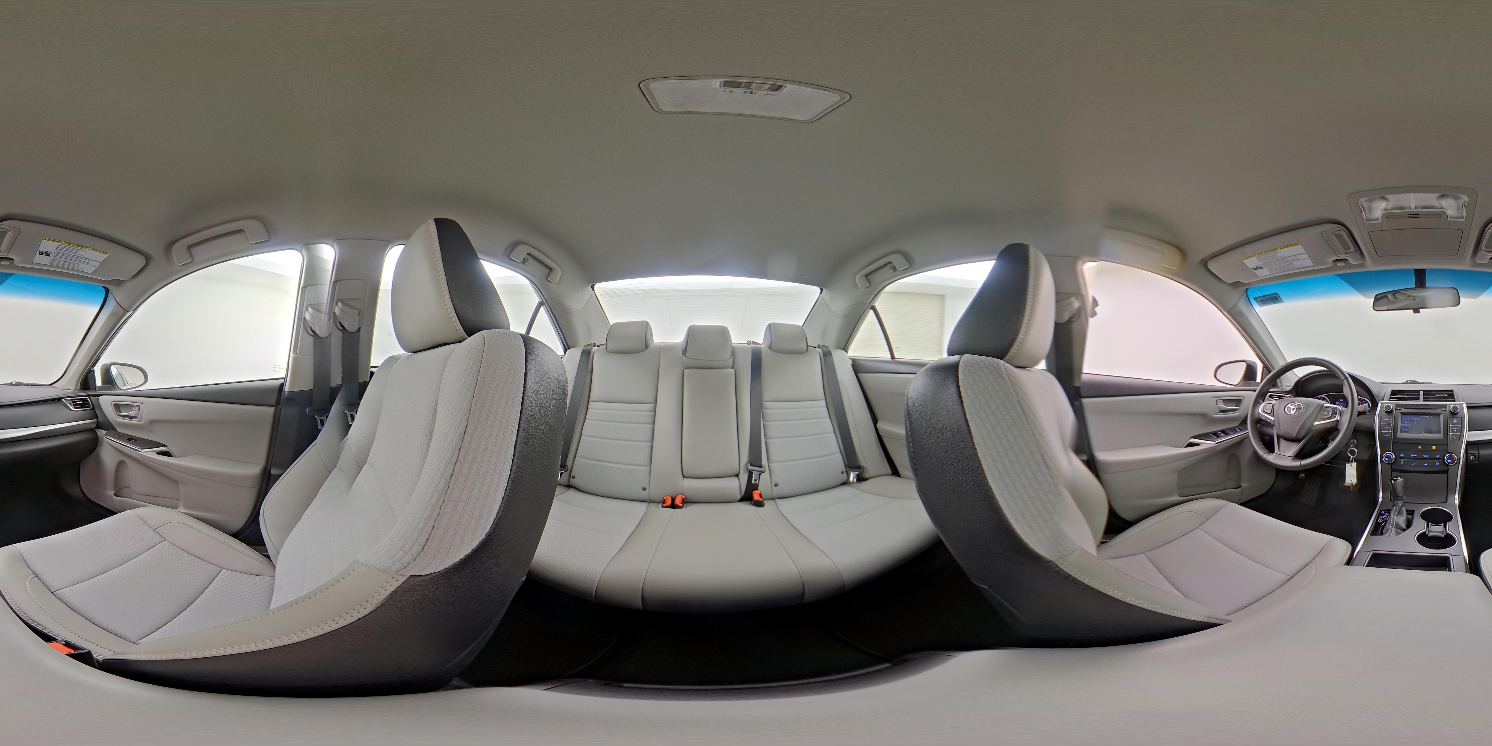 2017 Toyota Camry SE - Photo 24