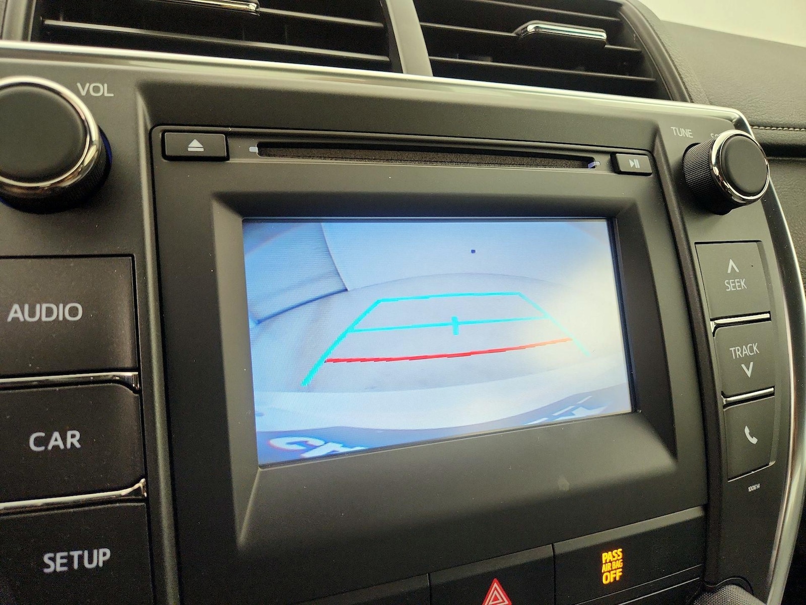 2017 Toyota Camry SE - Photo 15