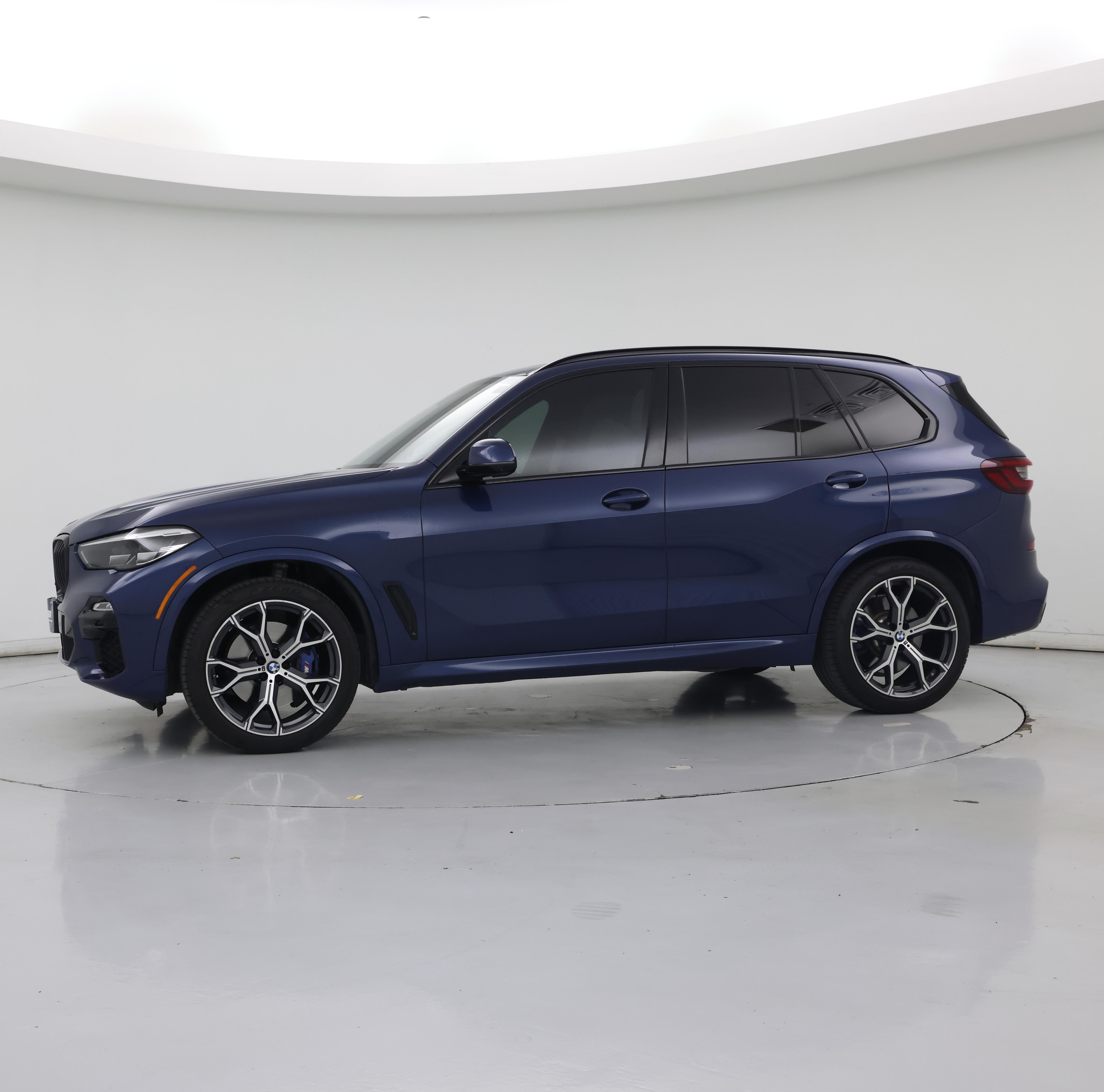 Thumbnail: 2021 BMW X5 - 3
