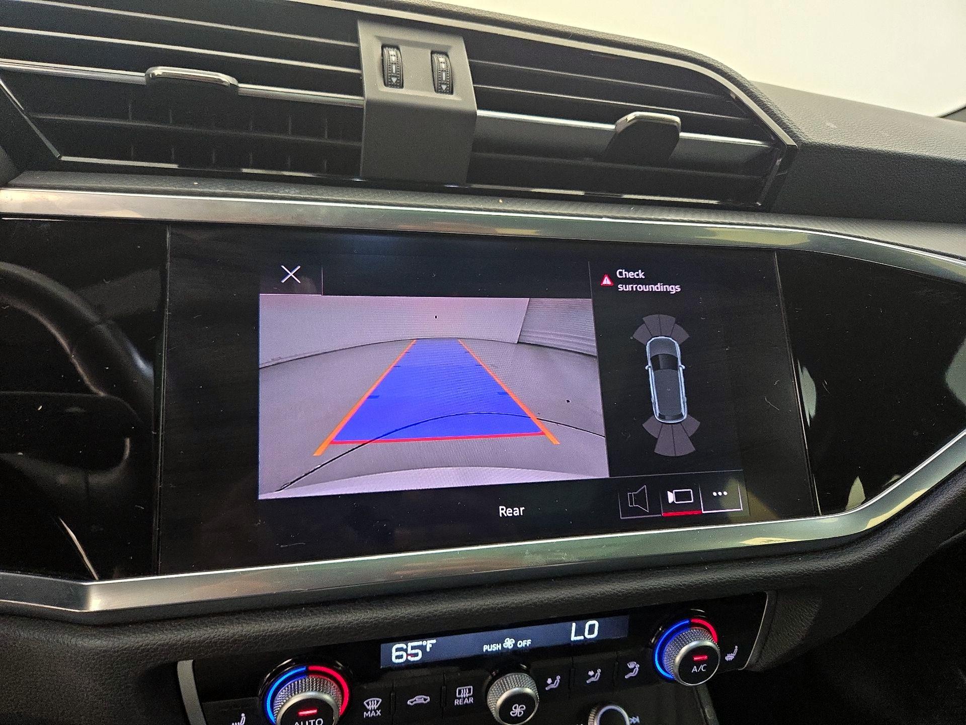 Thumbnail: 2022 Audi Q3 - 14