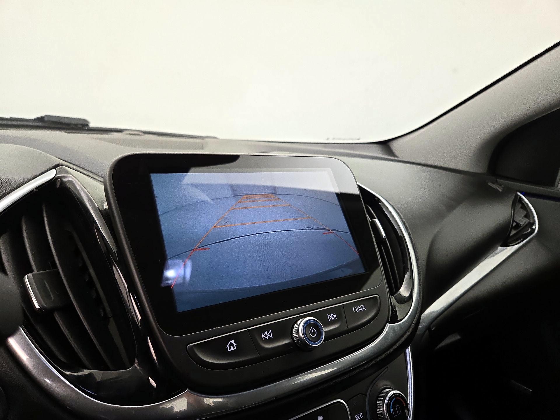 Thumbnail: 2017 Chevrolet Volt - 15
