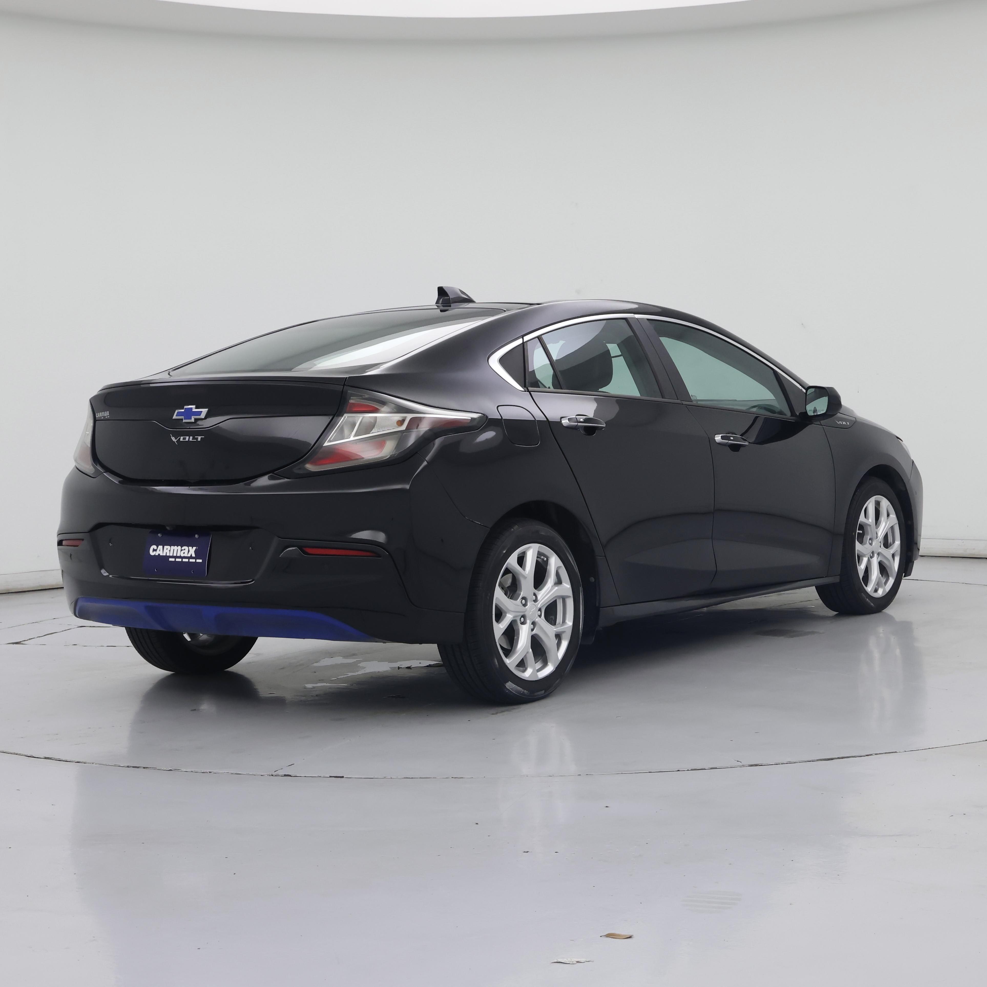 Thumbnail: 2017 Chevrolet Volt - 8