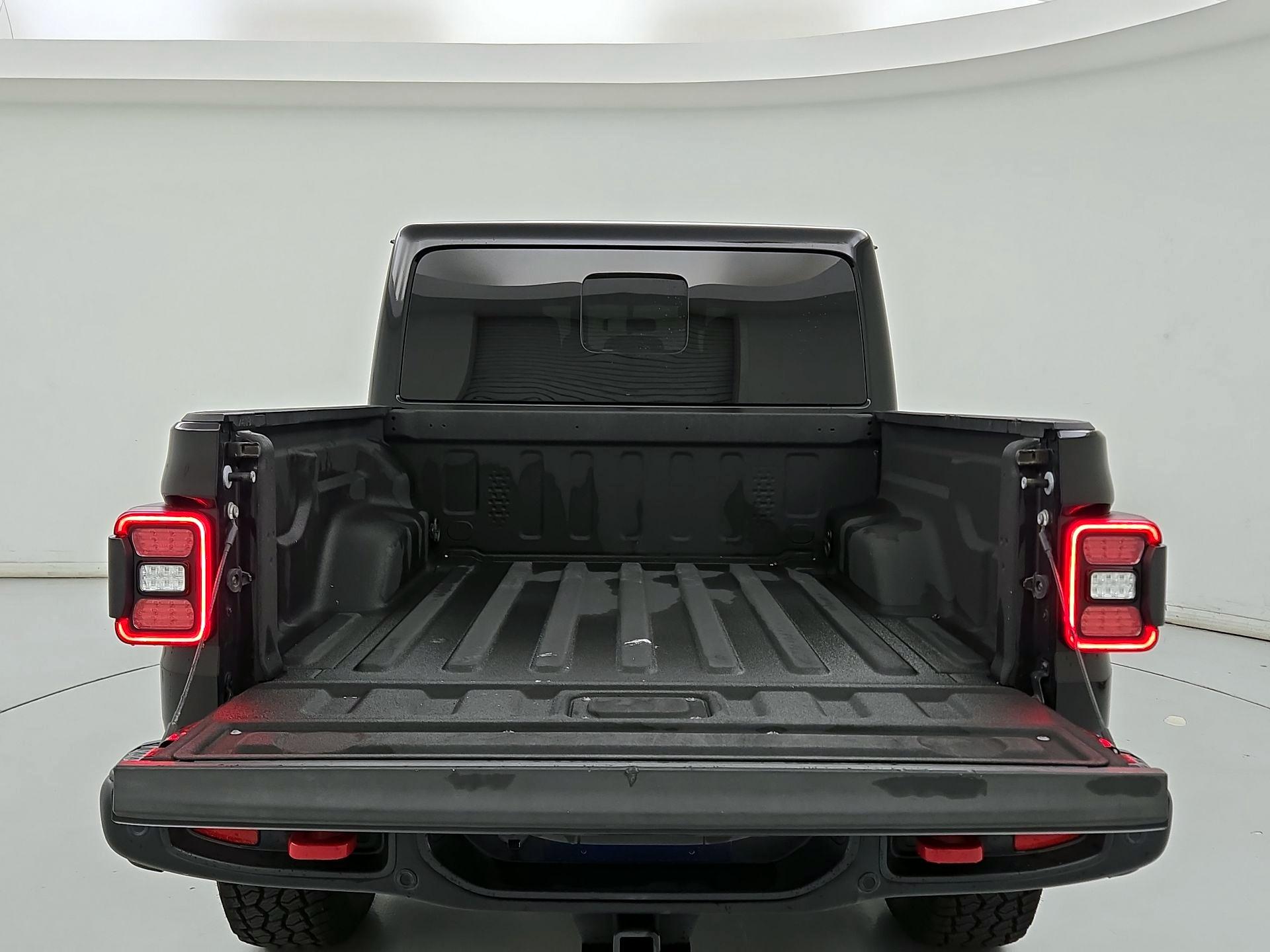 Thumbnail: 2021 Jeep Gladiator - 20