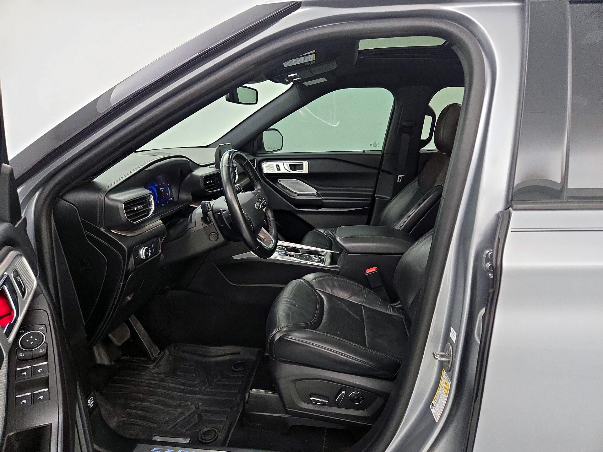 Thumbnail: 2020 Ford Explorer - 11