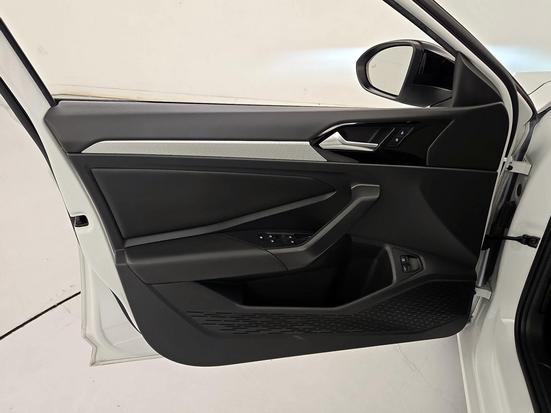 Thumbnail: 2021 Volkswagen Jetta - 12