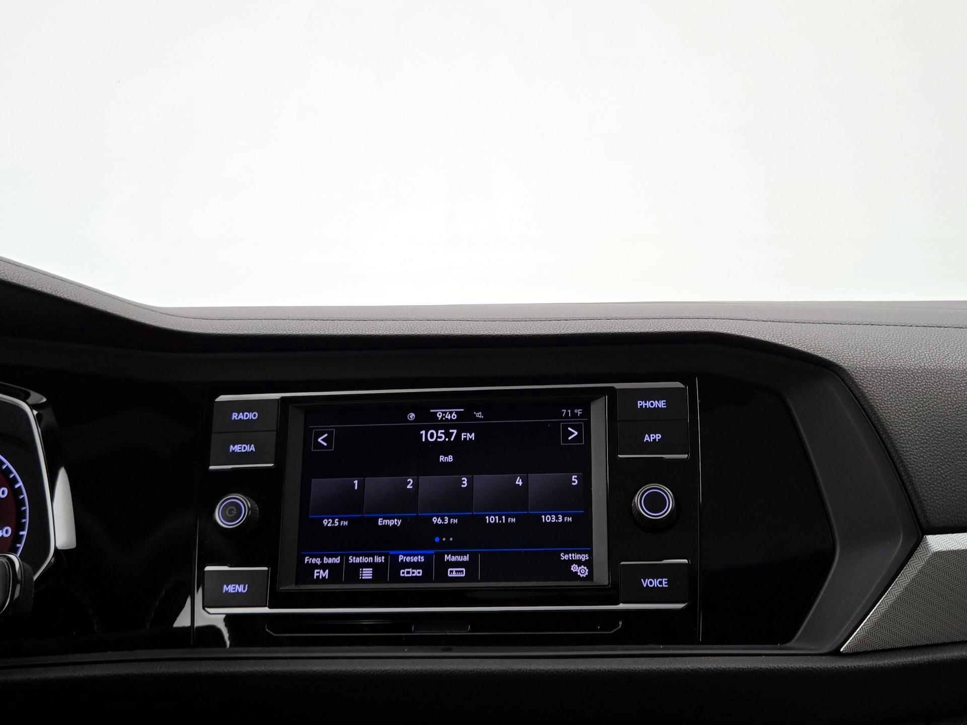 Thumbnail: 2021 Volkswagen Jetta - 15
