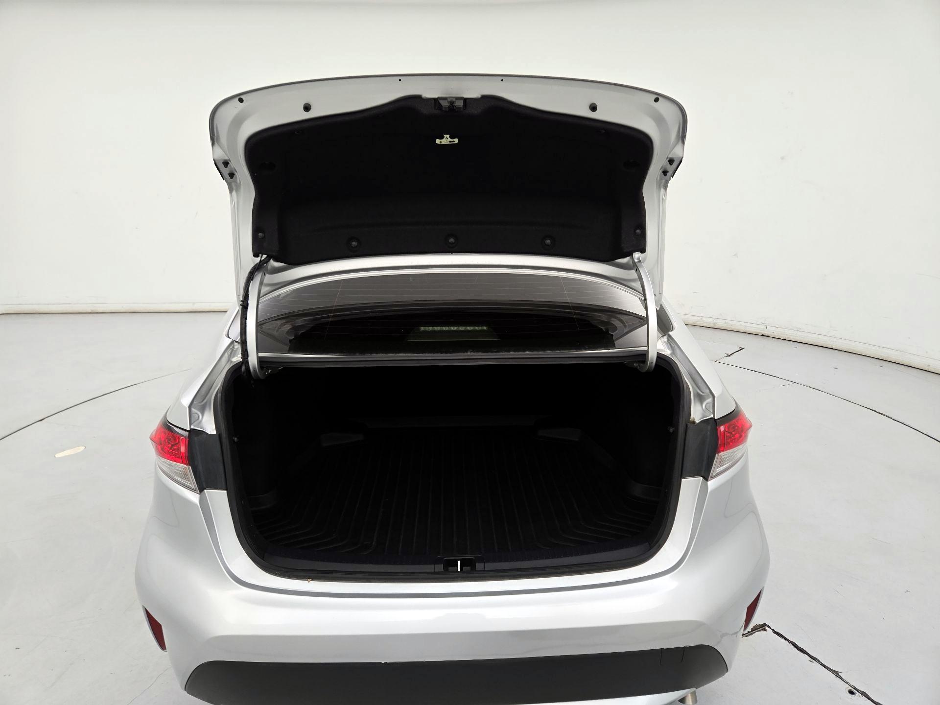 Thumbnail: 2021 Toyota Corolla - 20