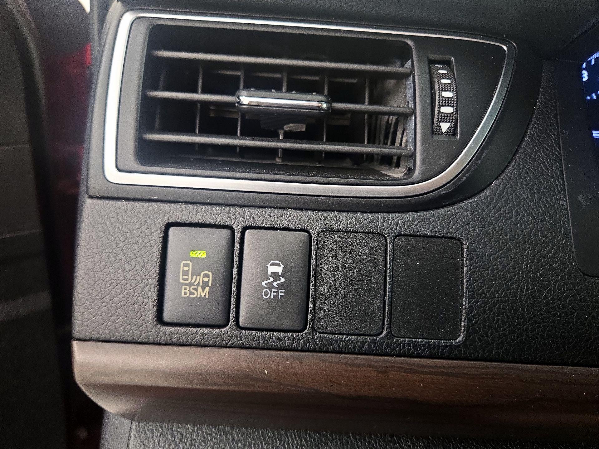 Thumbnail: 2016 Toyota Camry - 13