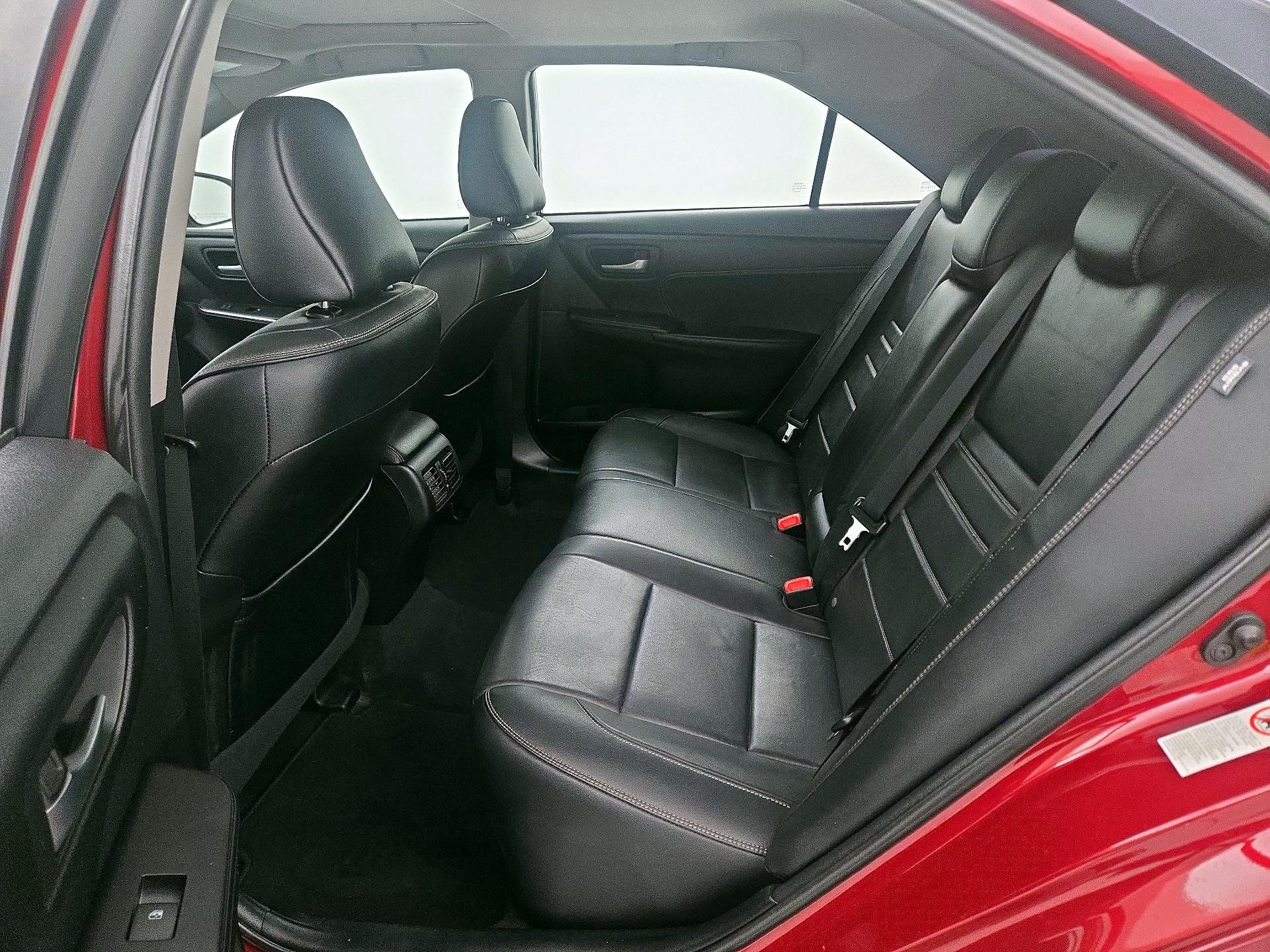 Thumbnail: 2016 Toyota Camry - 20