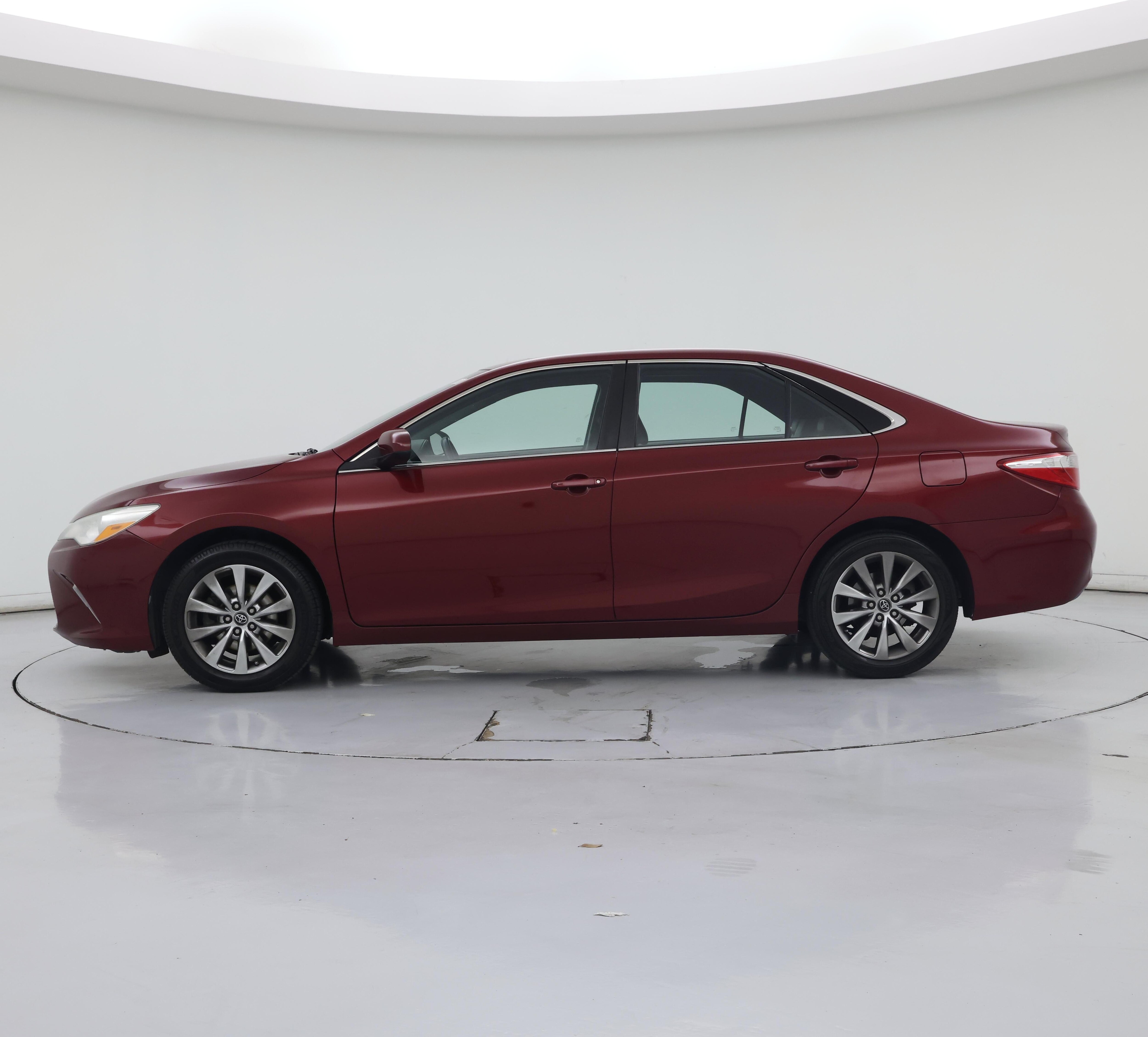 Thumbnail: 2016 Toyota Camry - 3