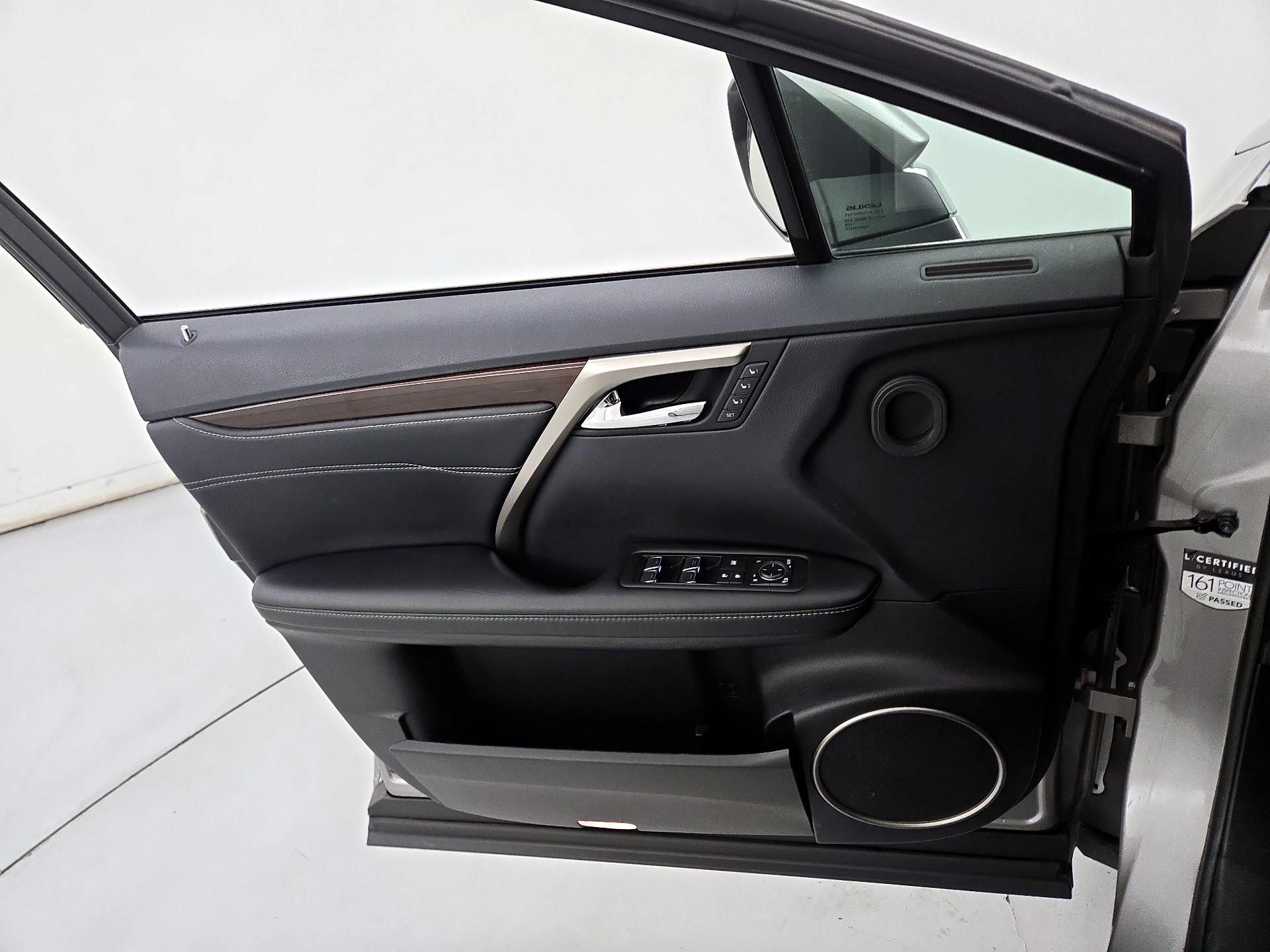 Thumbnail: 2018 Lexus RX - 12