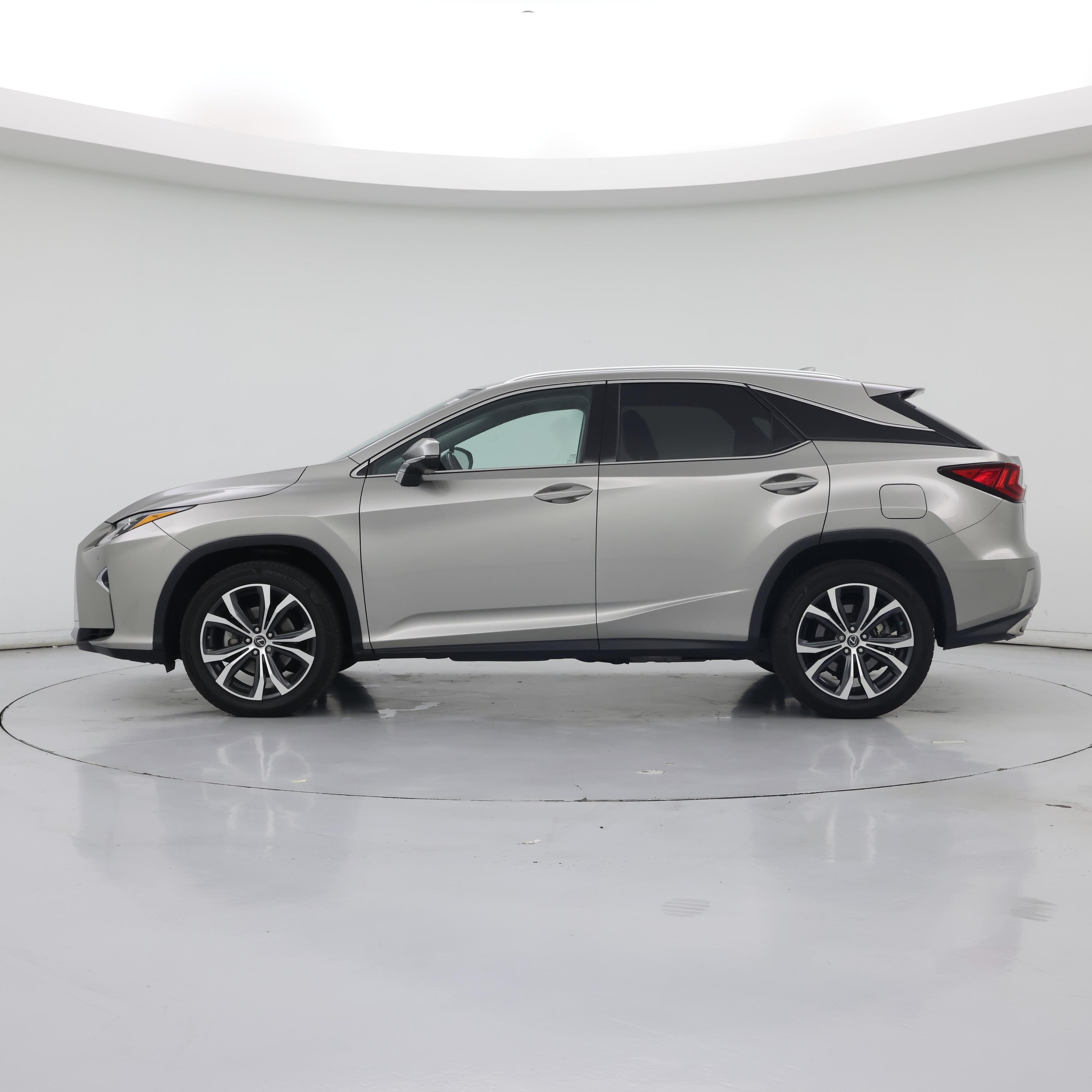 Thumbnail: 2018 Lexus RX - 3