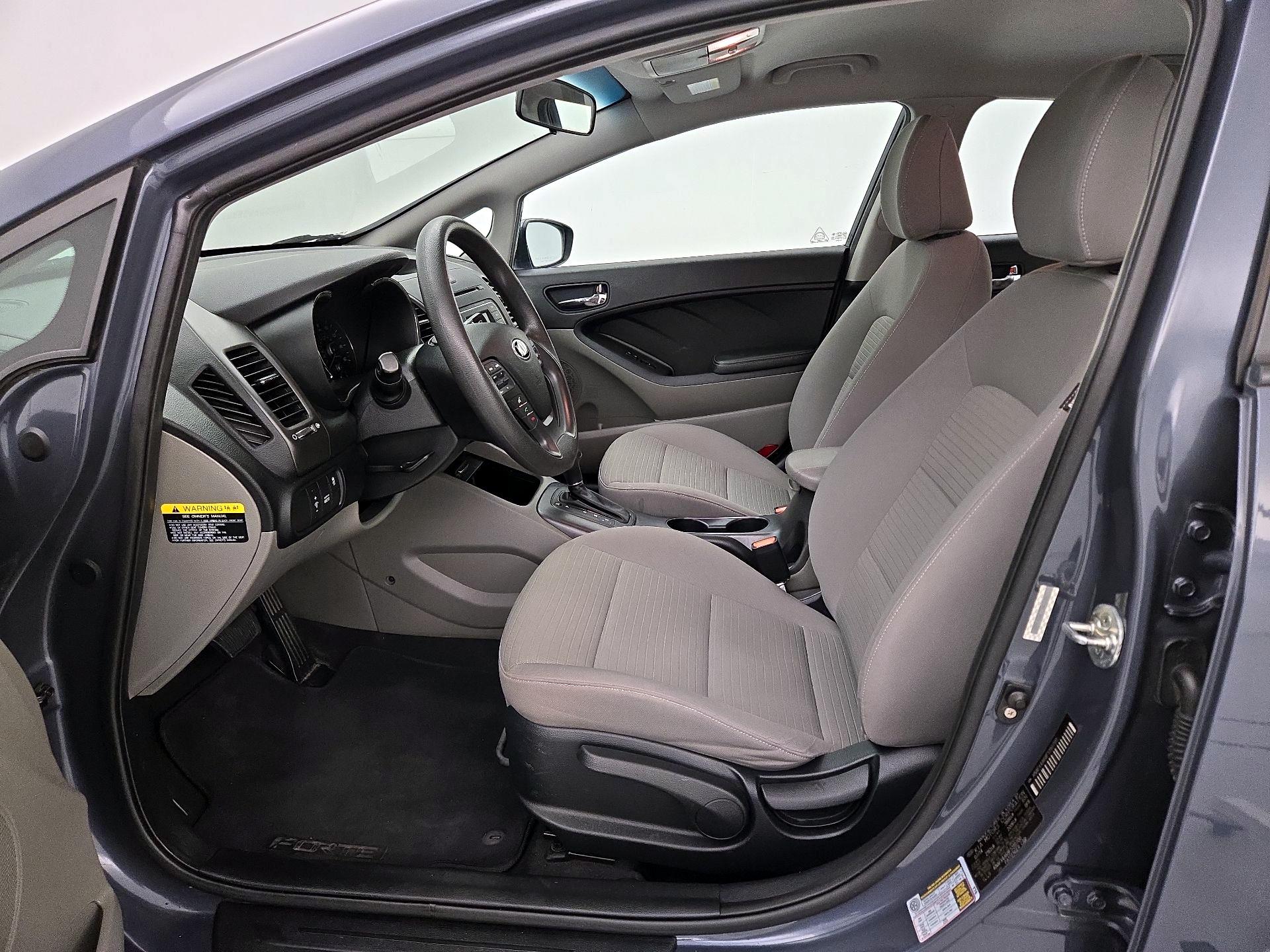 Thumbnail: 2015 Kia Forte - 11