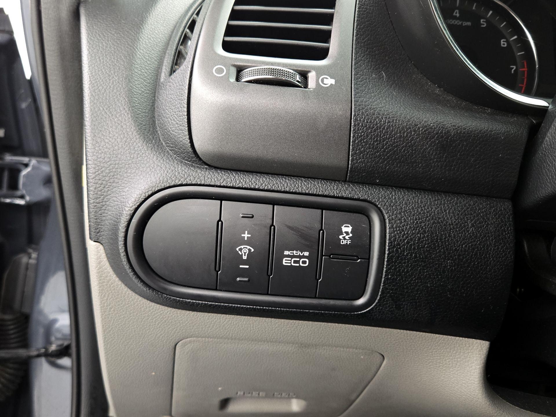 Thumbnail: 2015 Kia Forte - 13