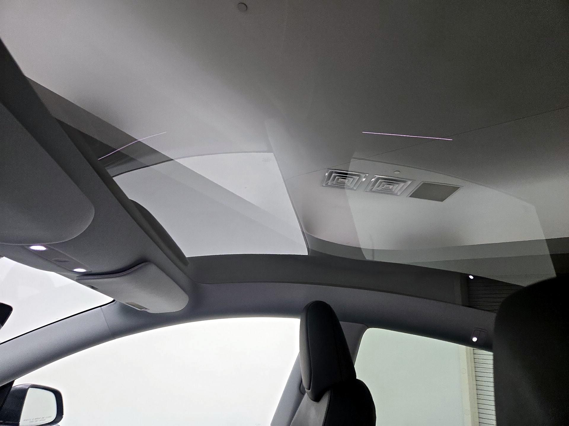 Thumbnail: 2026 Tesla Model Y - 18