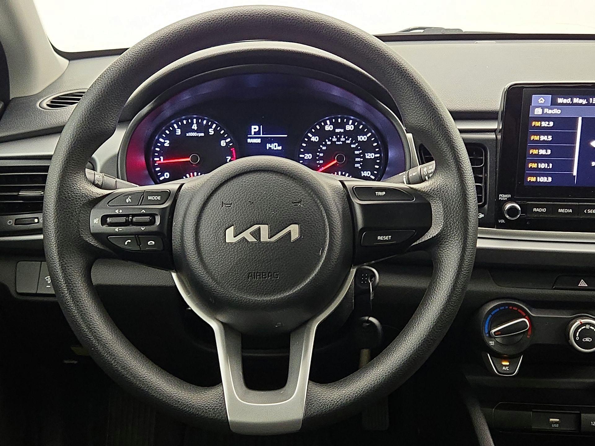 Thumbnail: 2023 Kia Rio - 10