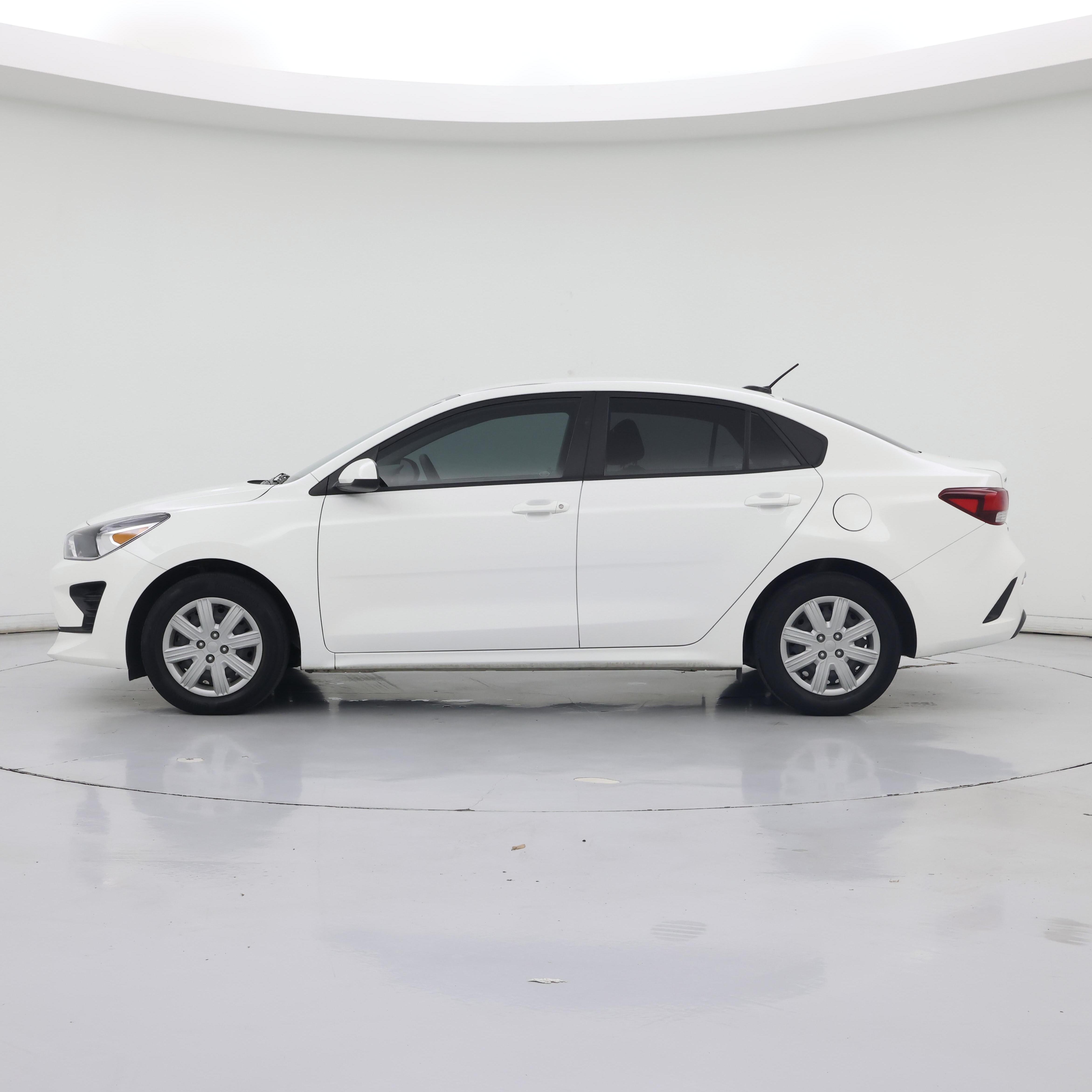 Thumbnail: 2023 Kia Rio - 3