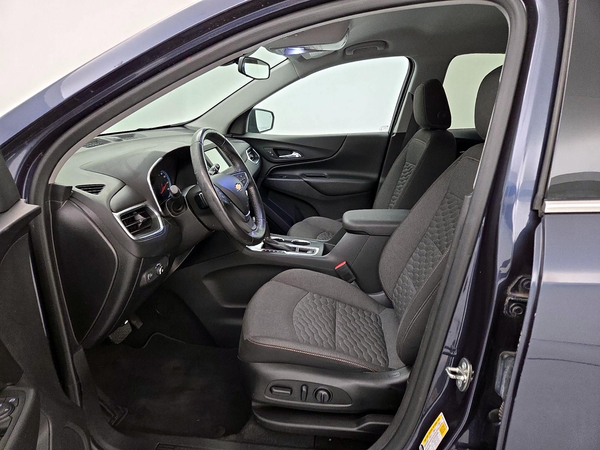 Thumbnail: 2018 Chevrolet Equinox - 11