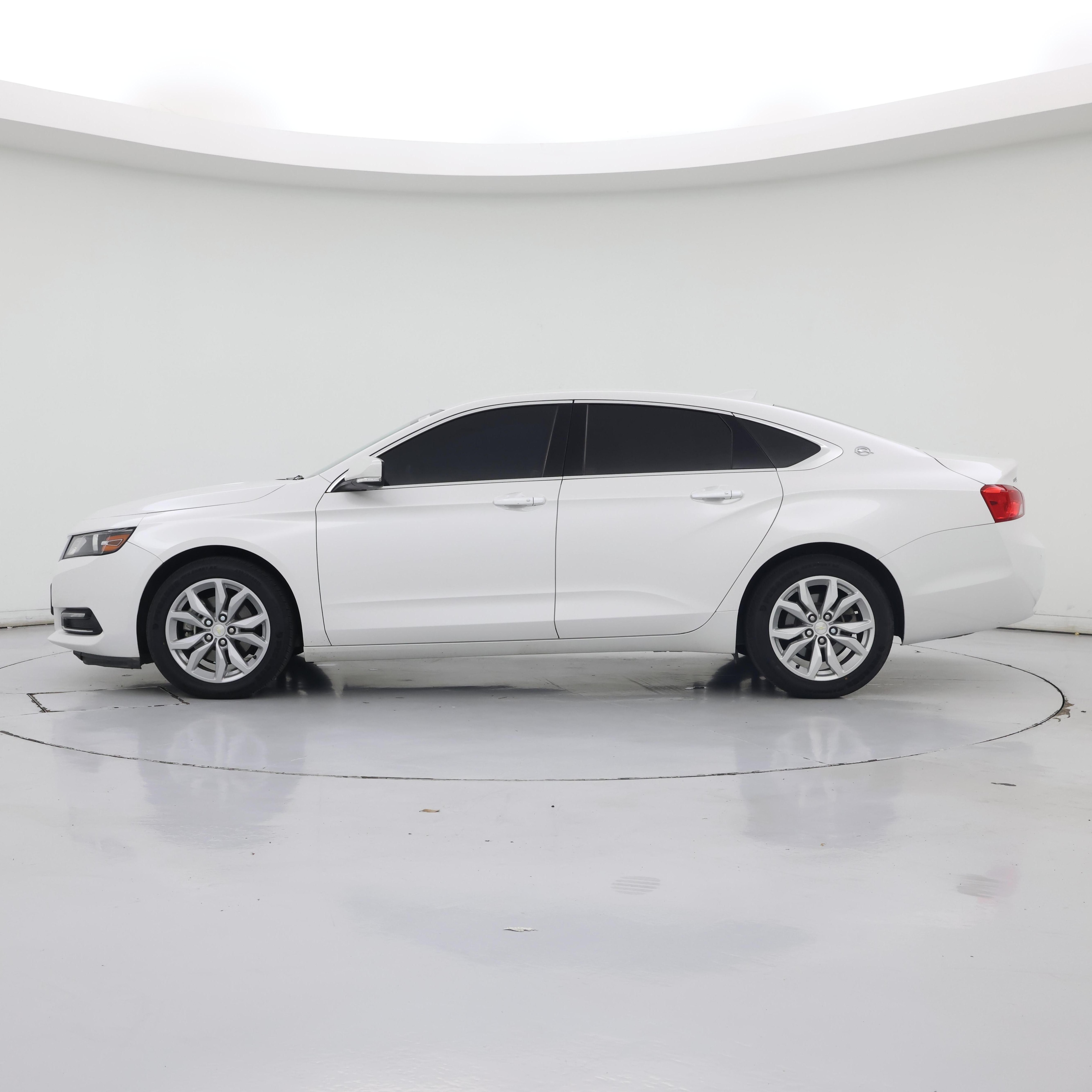 Thumbnail: 2019 Chevrolet Impala - 3