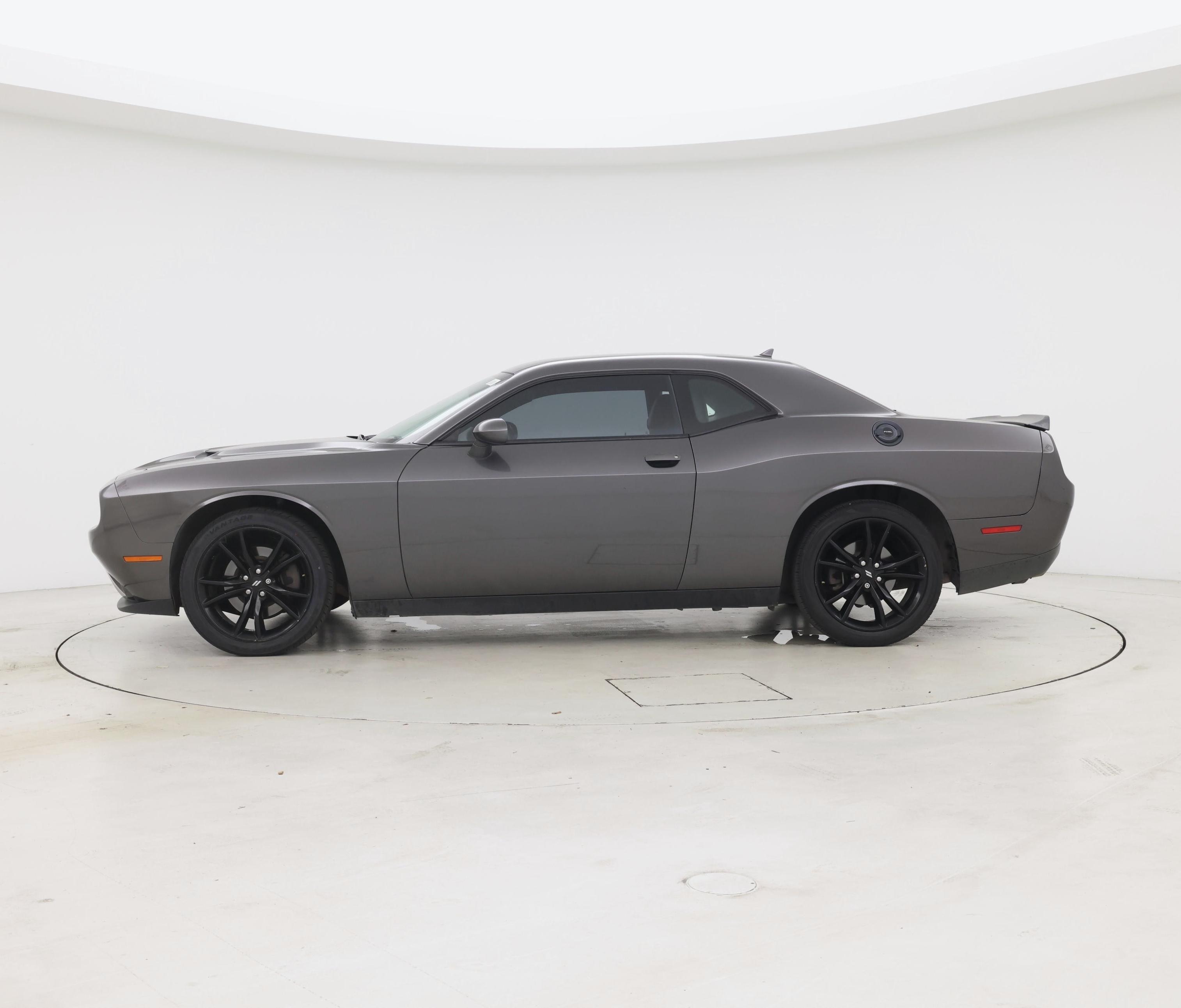 Thumbnail: 2018 Dodge Challenger - 3