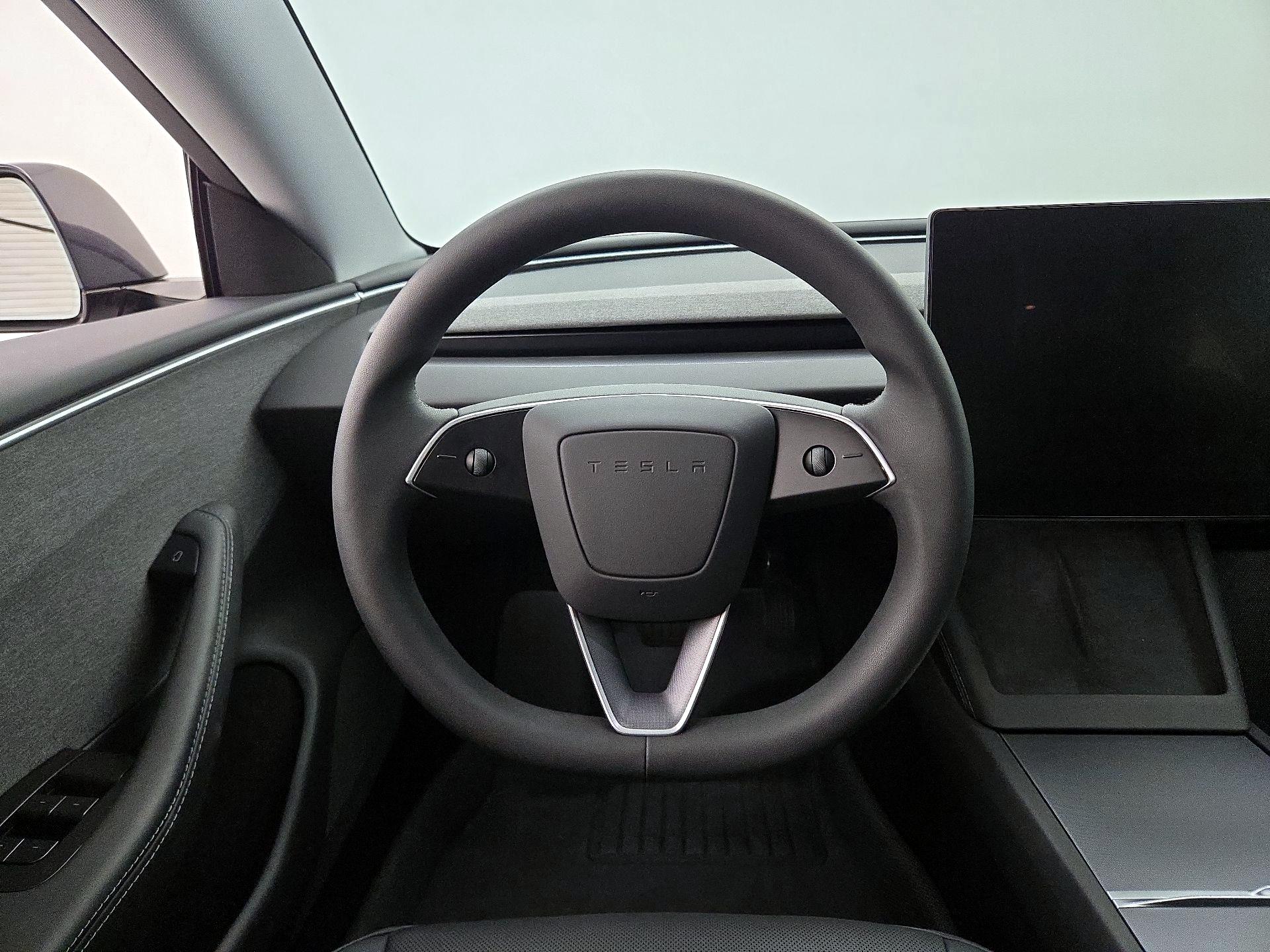 Thumbnail: 2025 Tesla Model 3 - 10