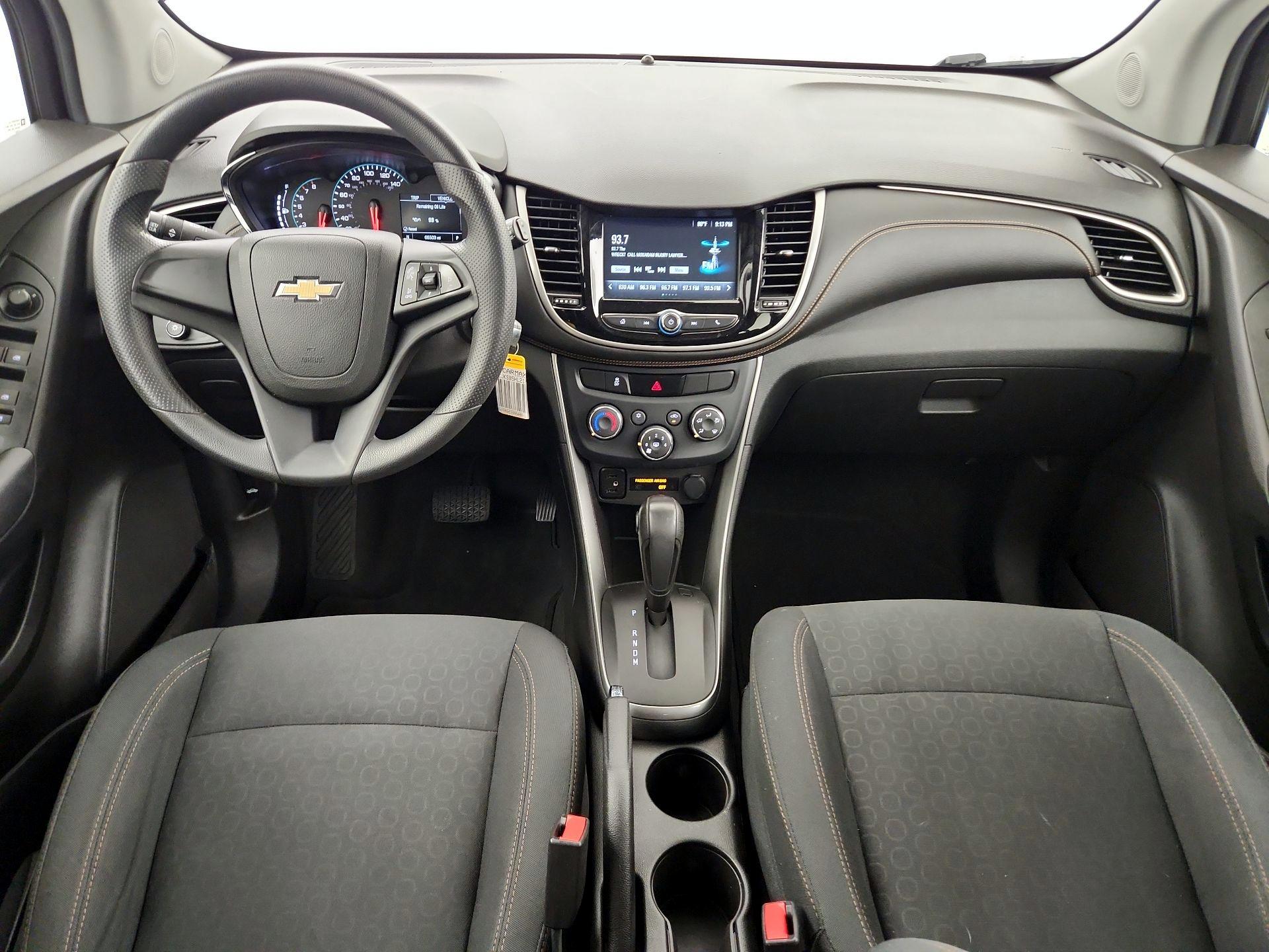 Thumbnail: 2017 Chevrolet Trax - 8