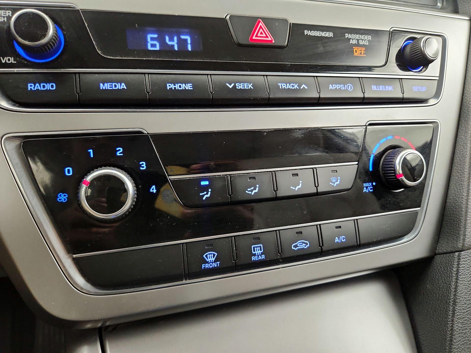 Thumbnail: 2016 Hyundai Sonata - 14