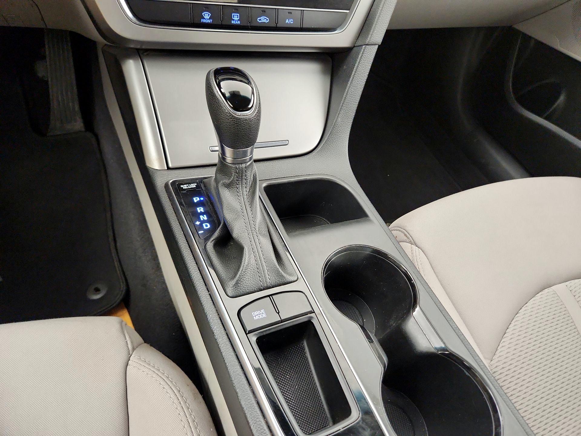 Thumbnail: 2016 Hyundai Sonata - 15