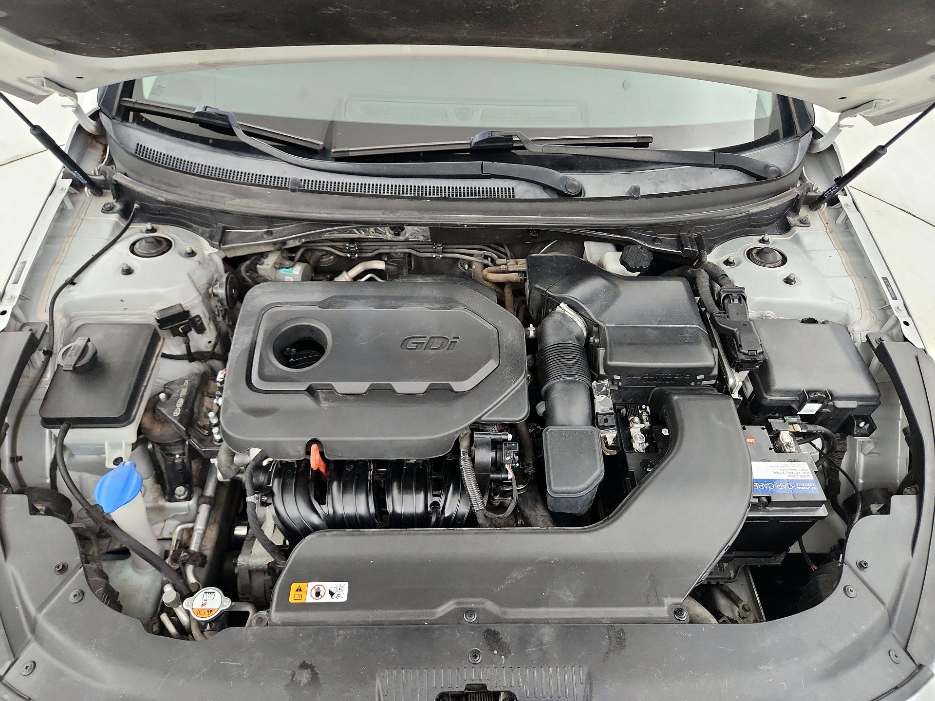 Thumbnail: 2016 Hyundai Sonata - 19