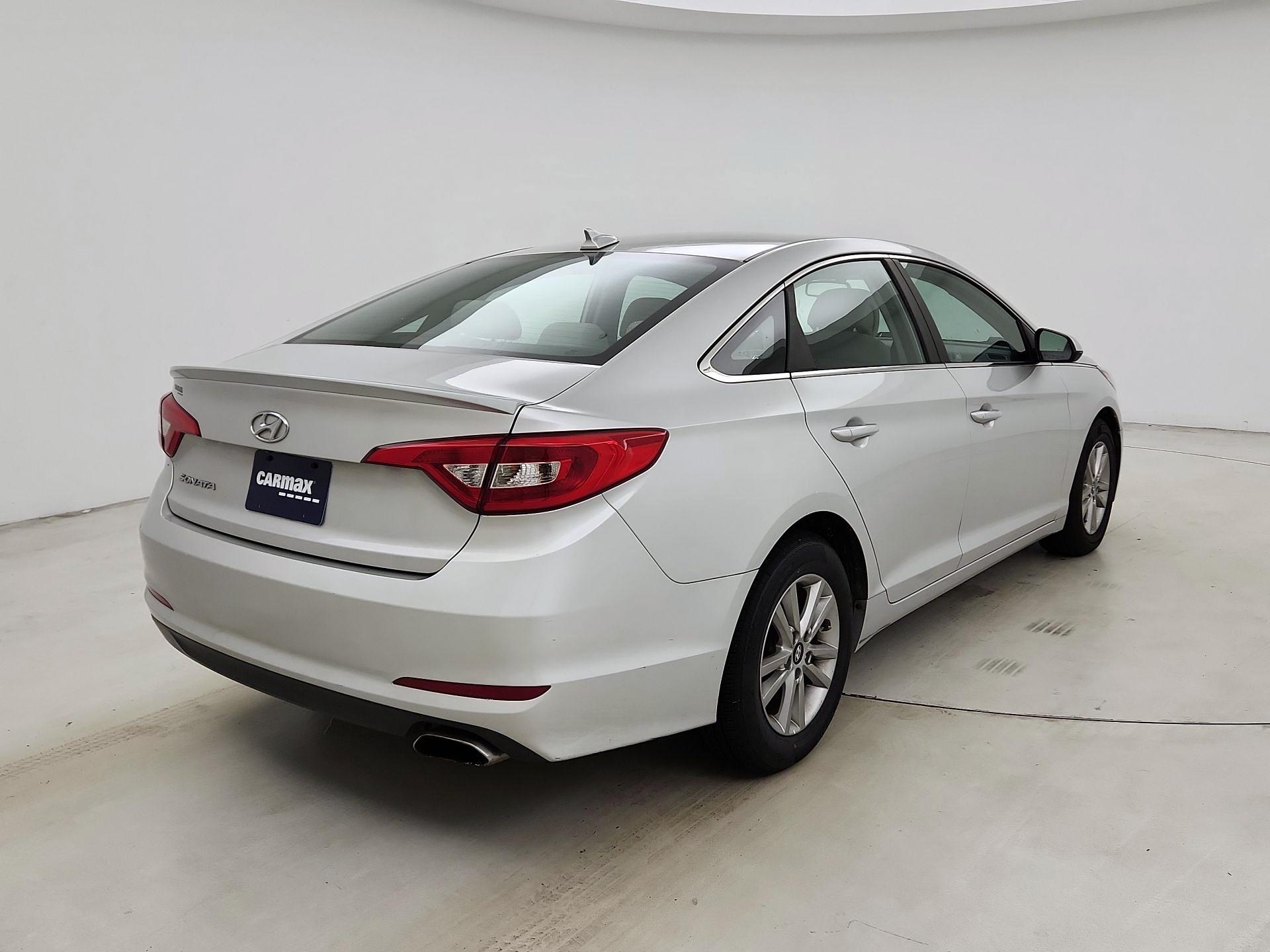 Thumbnail: 2016 Hyundai Sonata - 5