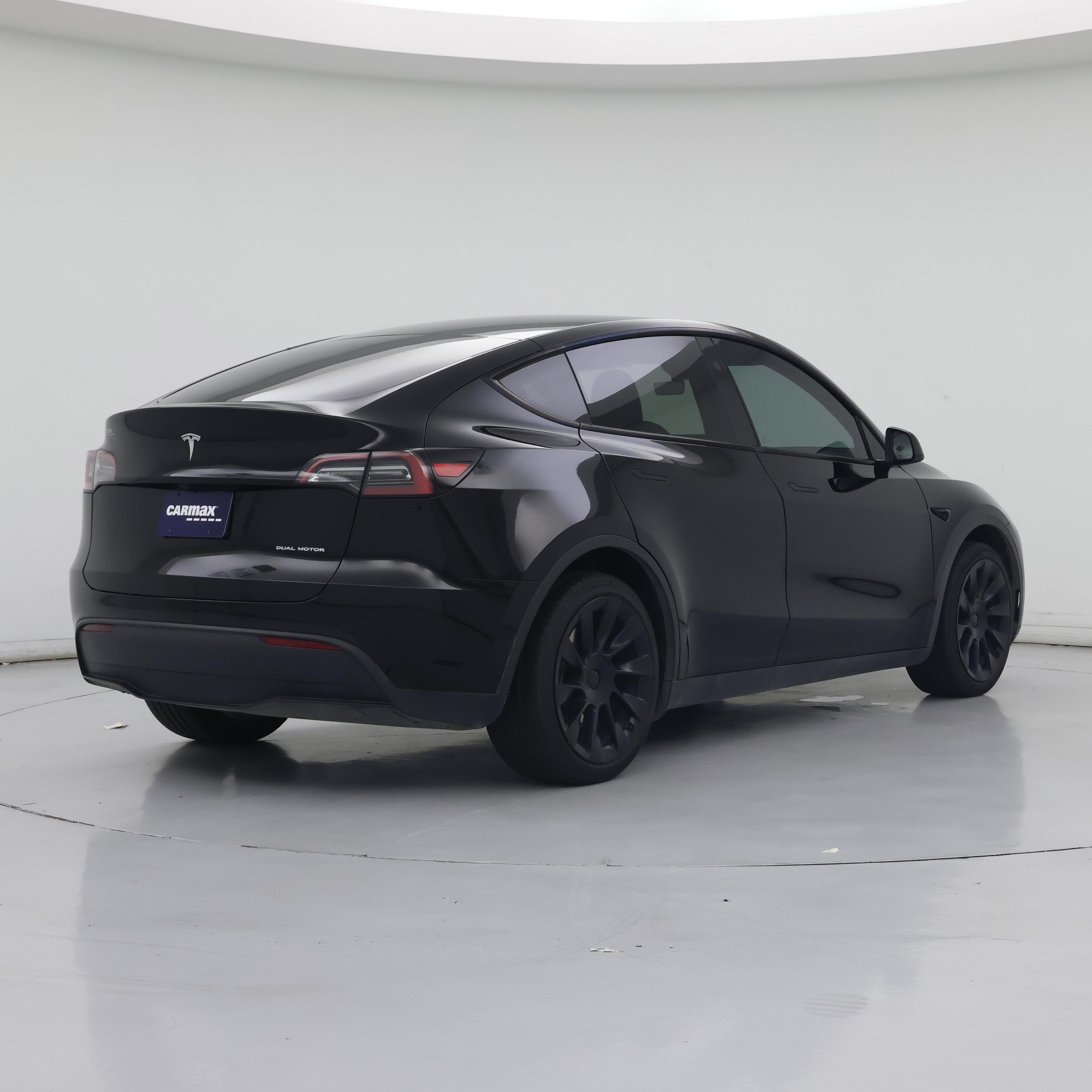 Thumbnail: 2023 Tesla Model Y - 8