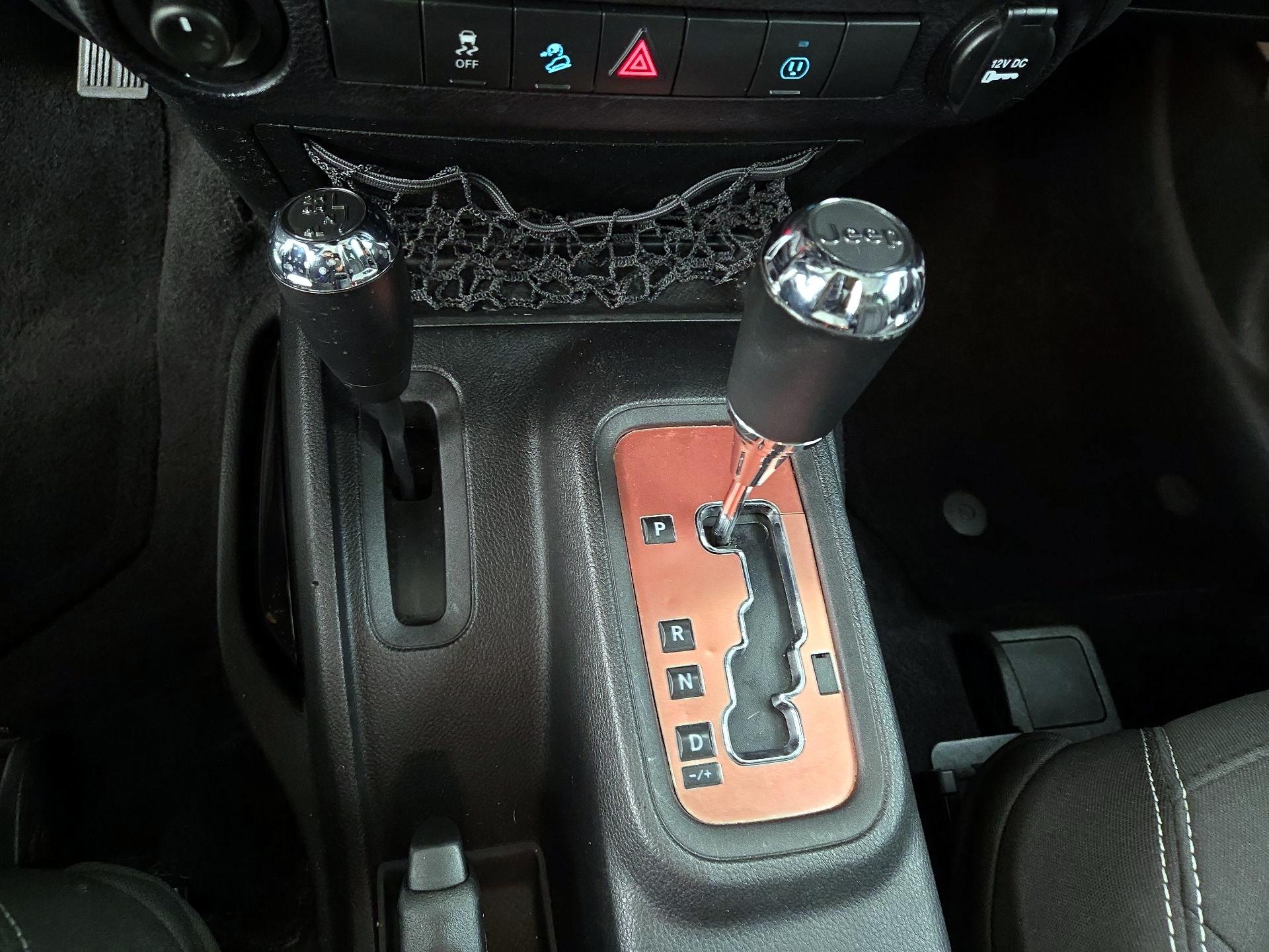 Thumbnail: 2014 Jeep Wrangler - 16