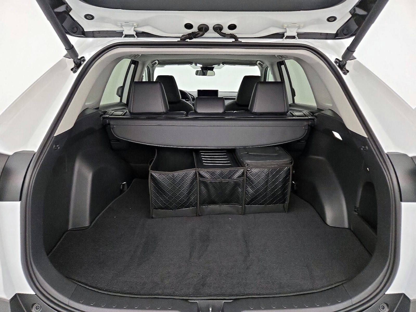 2025 Toyota RAV4 XLE Premium - Photo 22