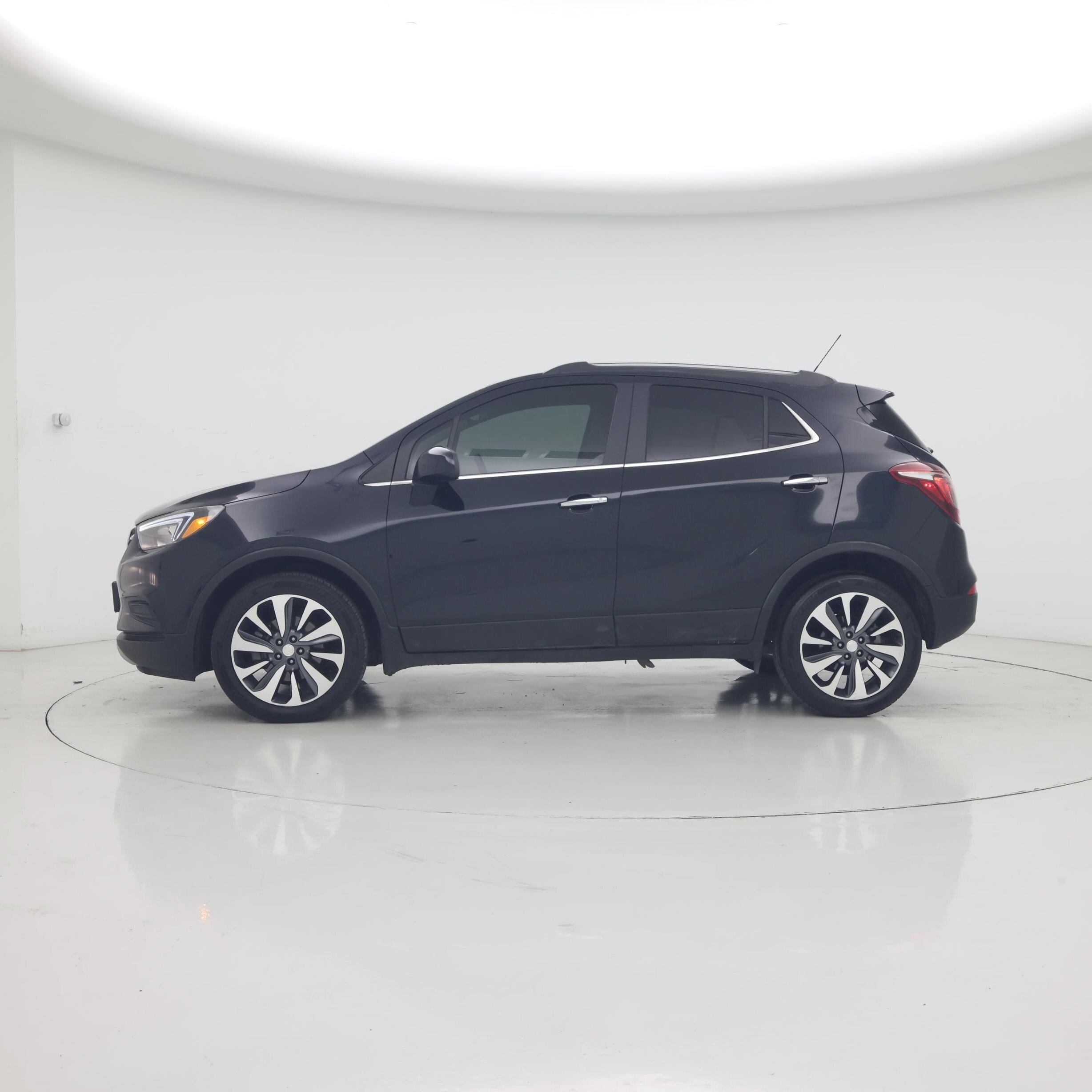 Thumbnail: 2022 Buick Encore - 3