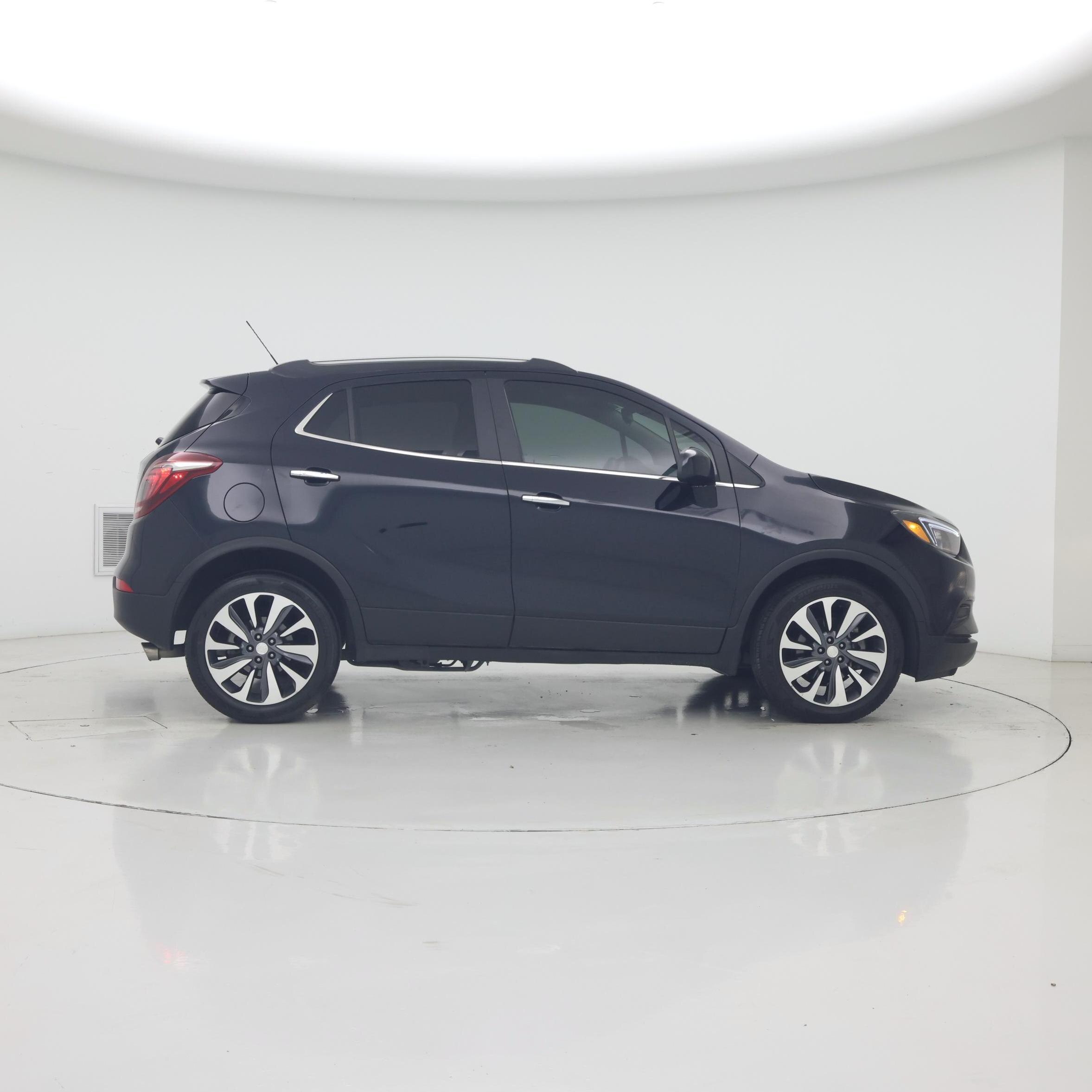 Thumbnail: 2022 Buick Encore - 7
